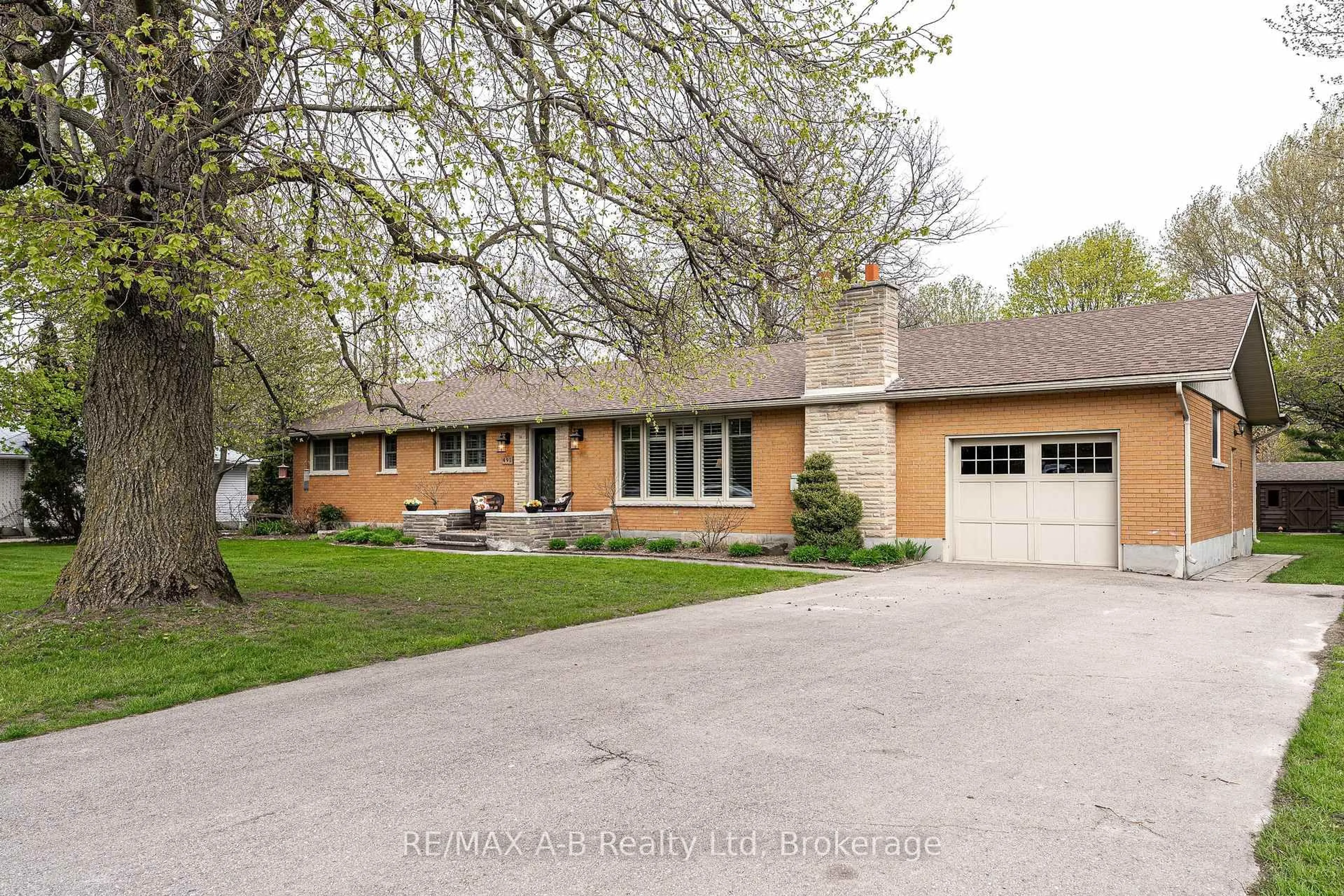 Home with brick exterior material, street for 491 Elizabeth St, St. Marys Ontario N4X 1B6