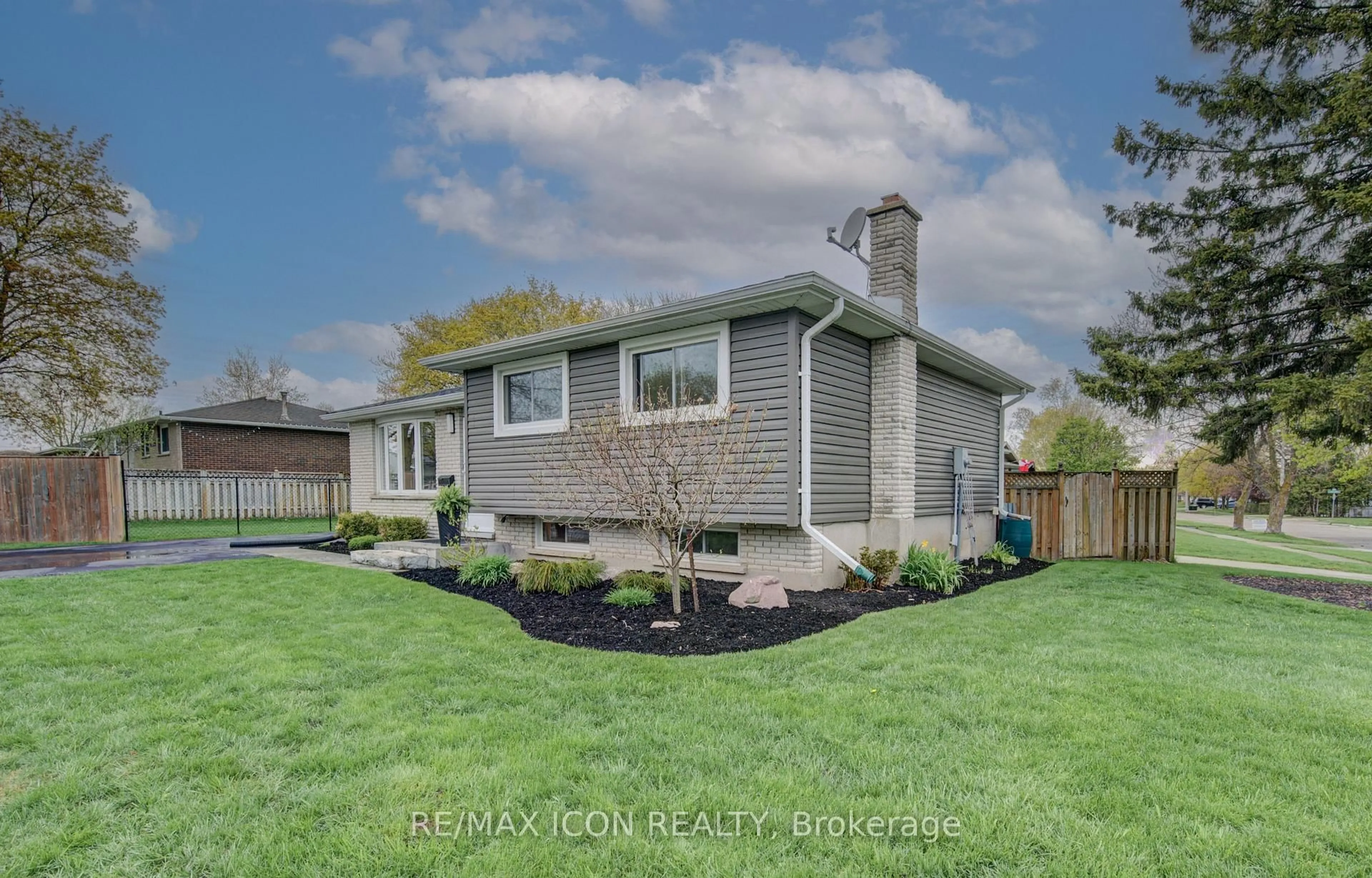 Home with vinyl exterior material, street for 126 Webster St, Wilmot Ontario N3A 1W7