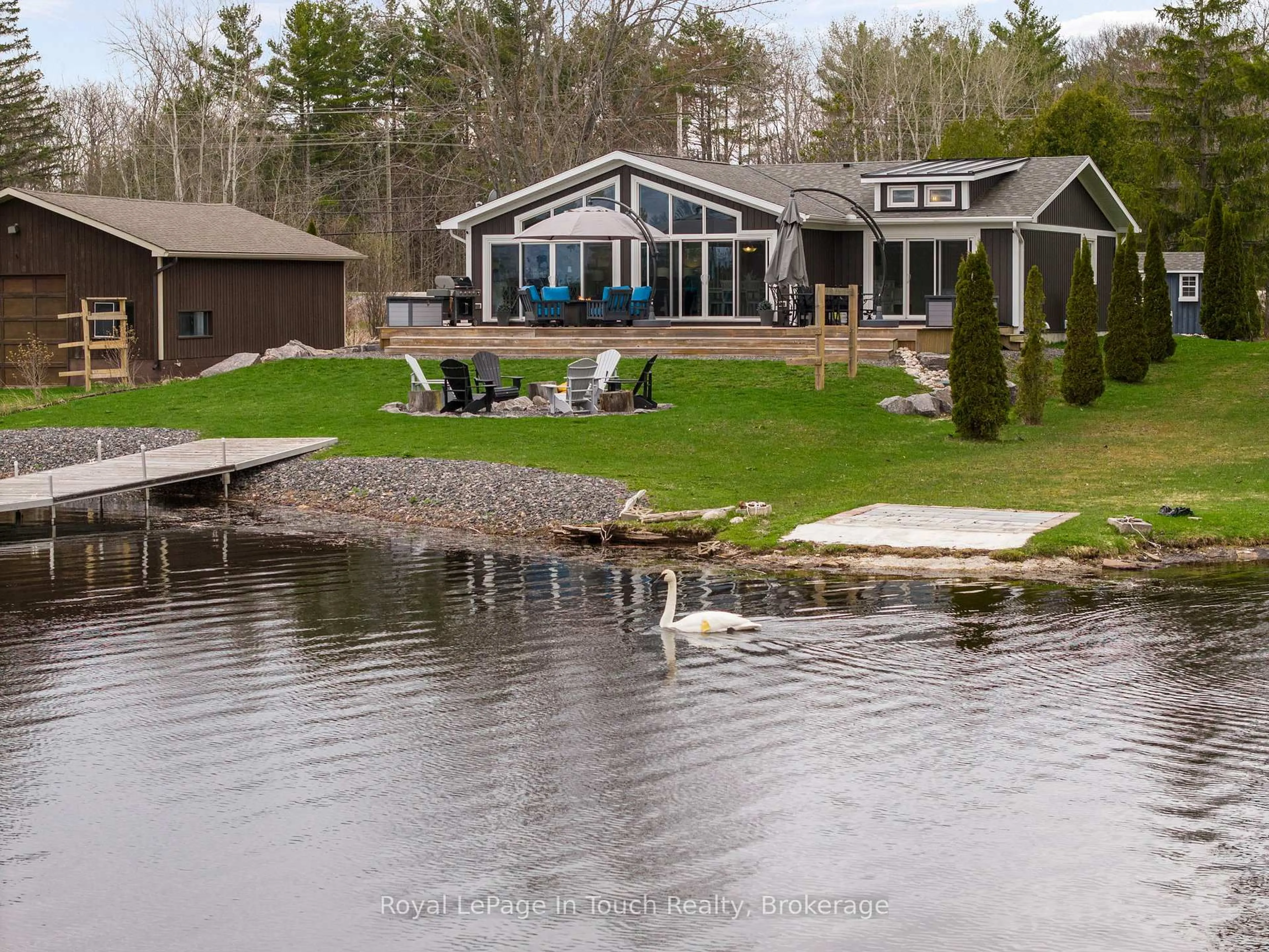 A pic from outside/outdoor area/front of a property/back of a property/a pic from drone, water/lake/river/ocean view for 110 Lone Pine Rd, Georgian Bay Ontario L0K 1S0