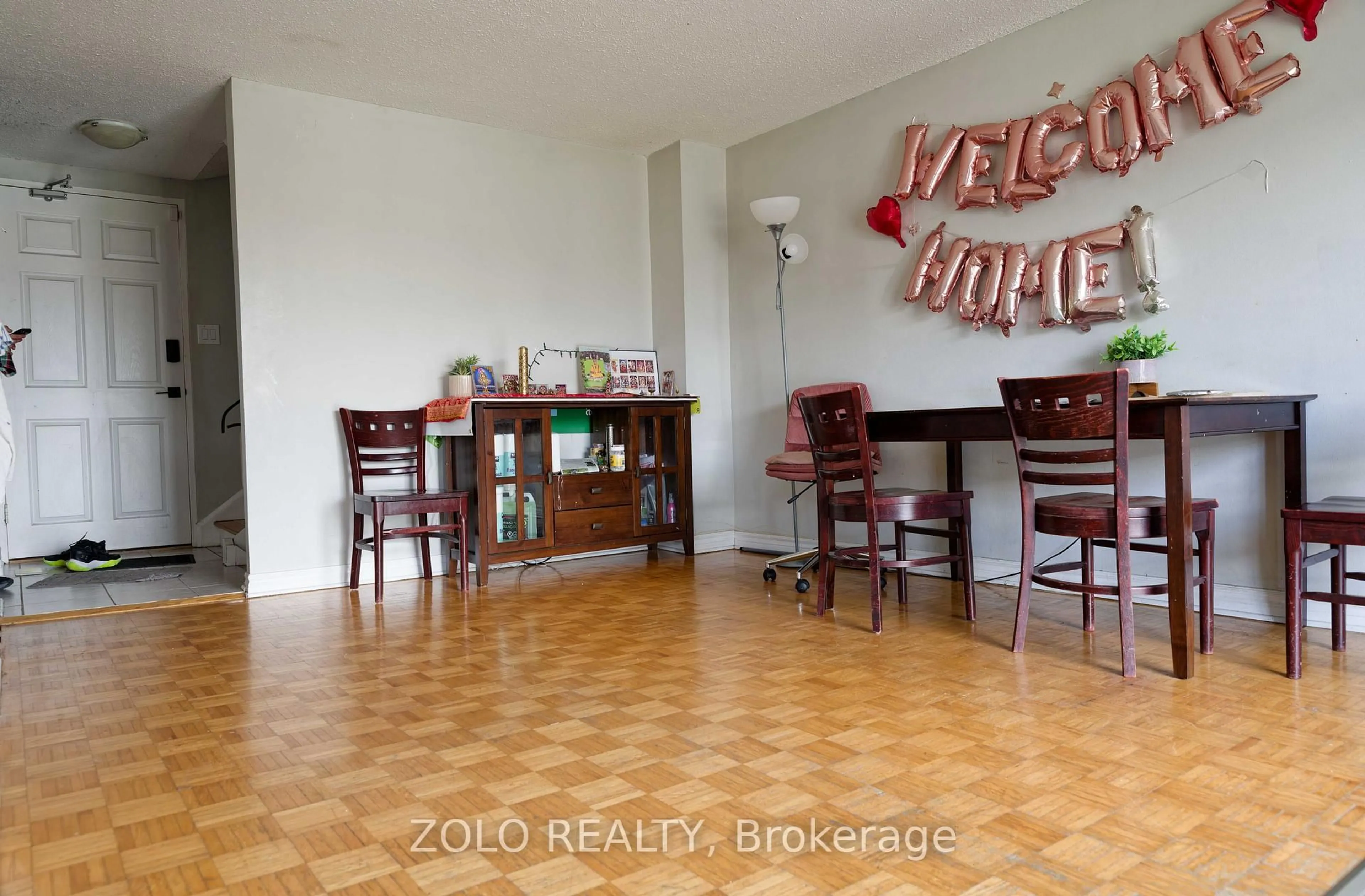 A pic of a room for 241 Ridgepark Private #59, Ottawa Ontario K2G 1H1
