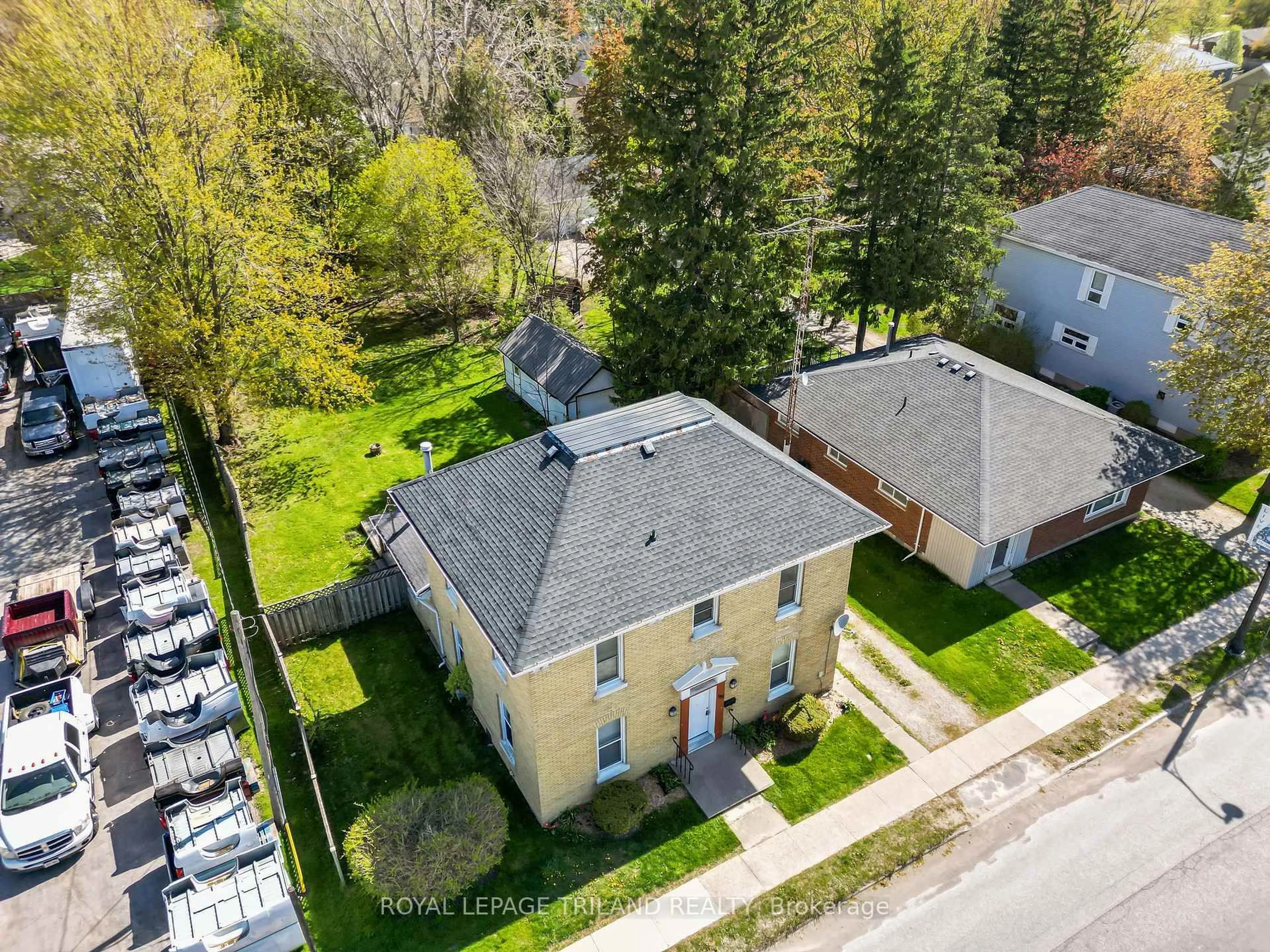 A pic from outside/outdoor area/front of a property/back of a property/a pic from drone, street for 185 Main St, Southwest Middlesex Ontario N0L 1M0