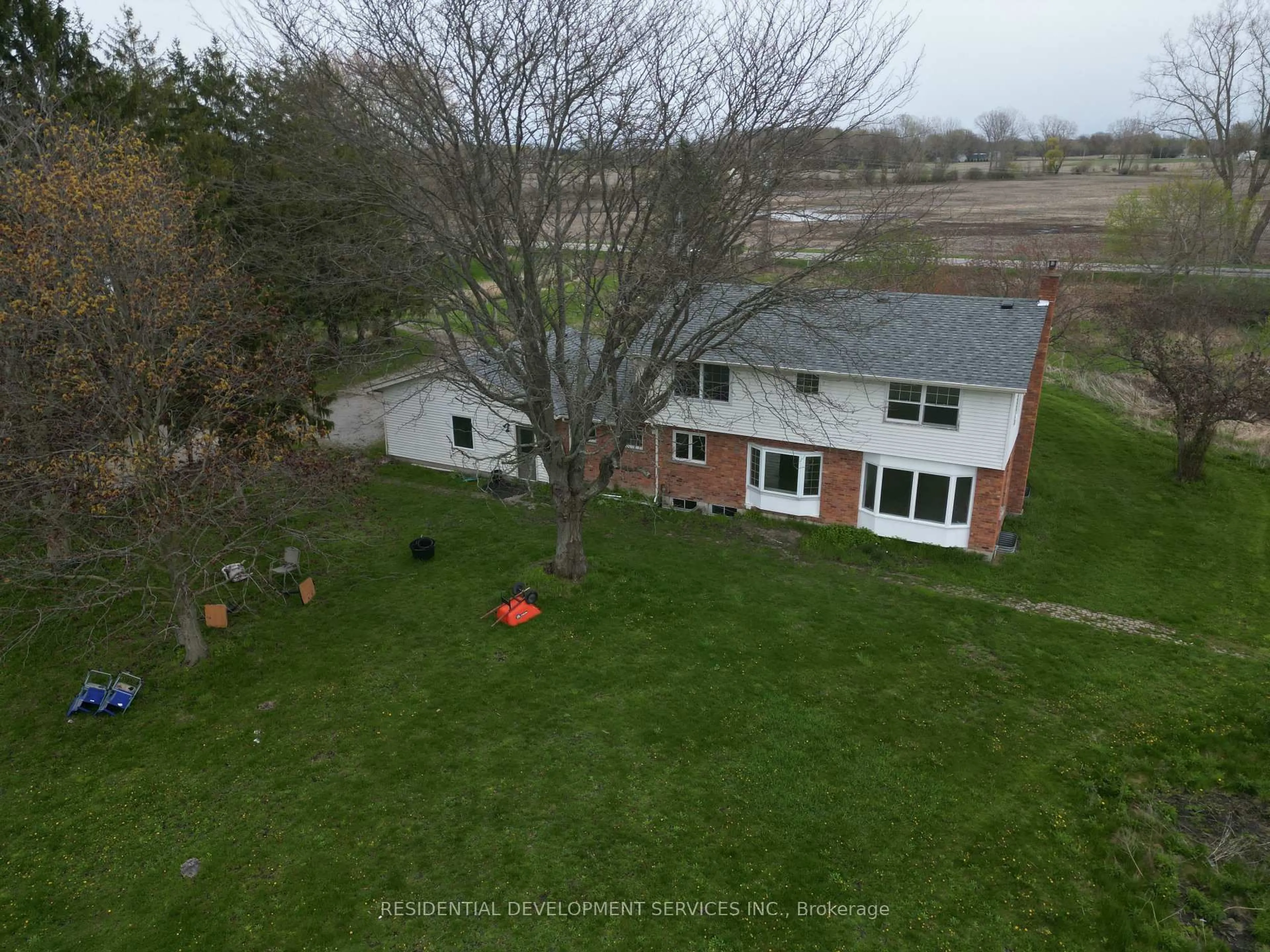 A pic from outside/outdoor area/front of a property/back of a property/a pic from drone, water/lake/river/ocean view for 115 Marshagan Rd, Haldimand Ontario N1A 2W7