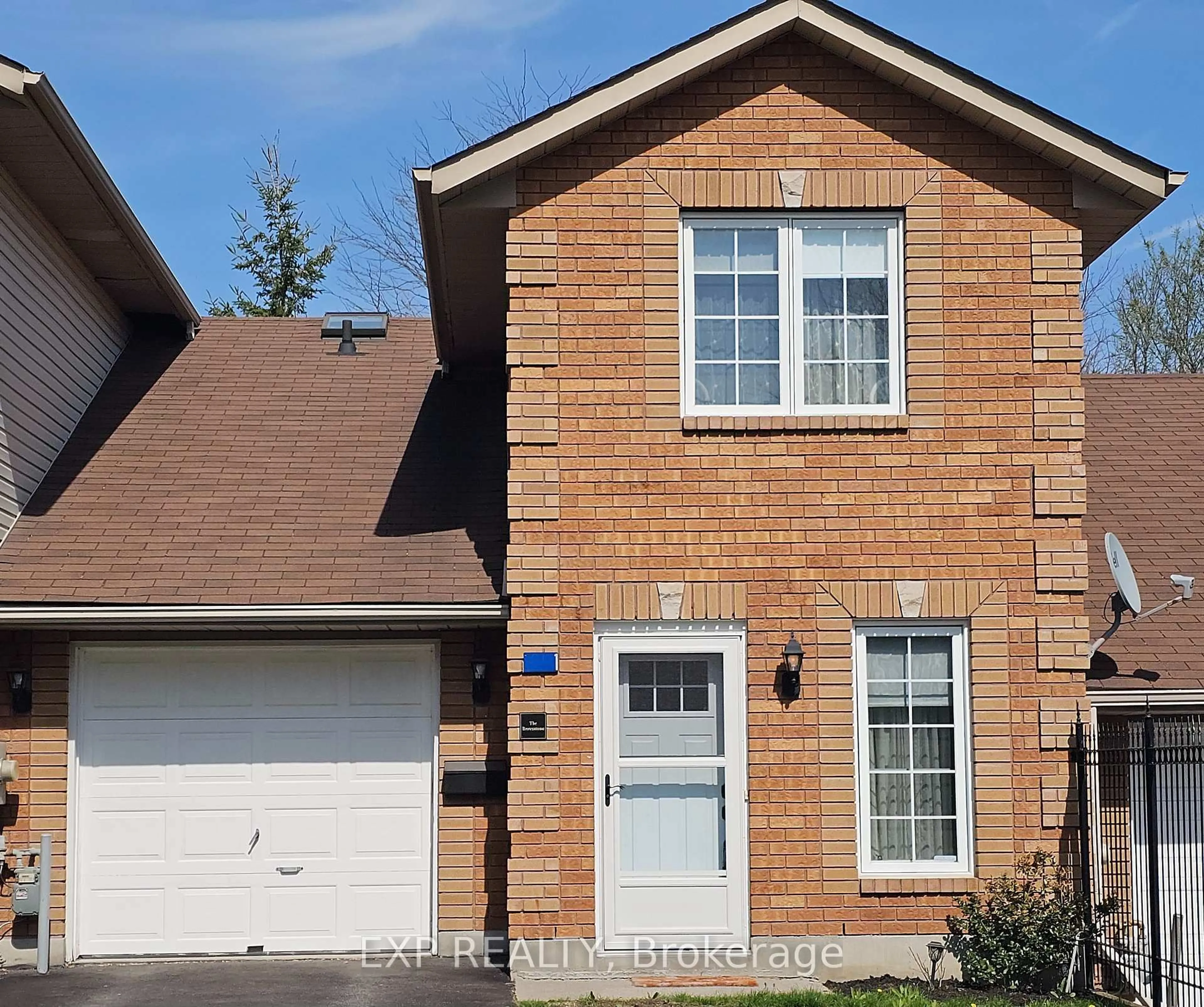 Home with brick exterior material, street for 1 South Park St St, Hastings Ontario K0K 2C0