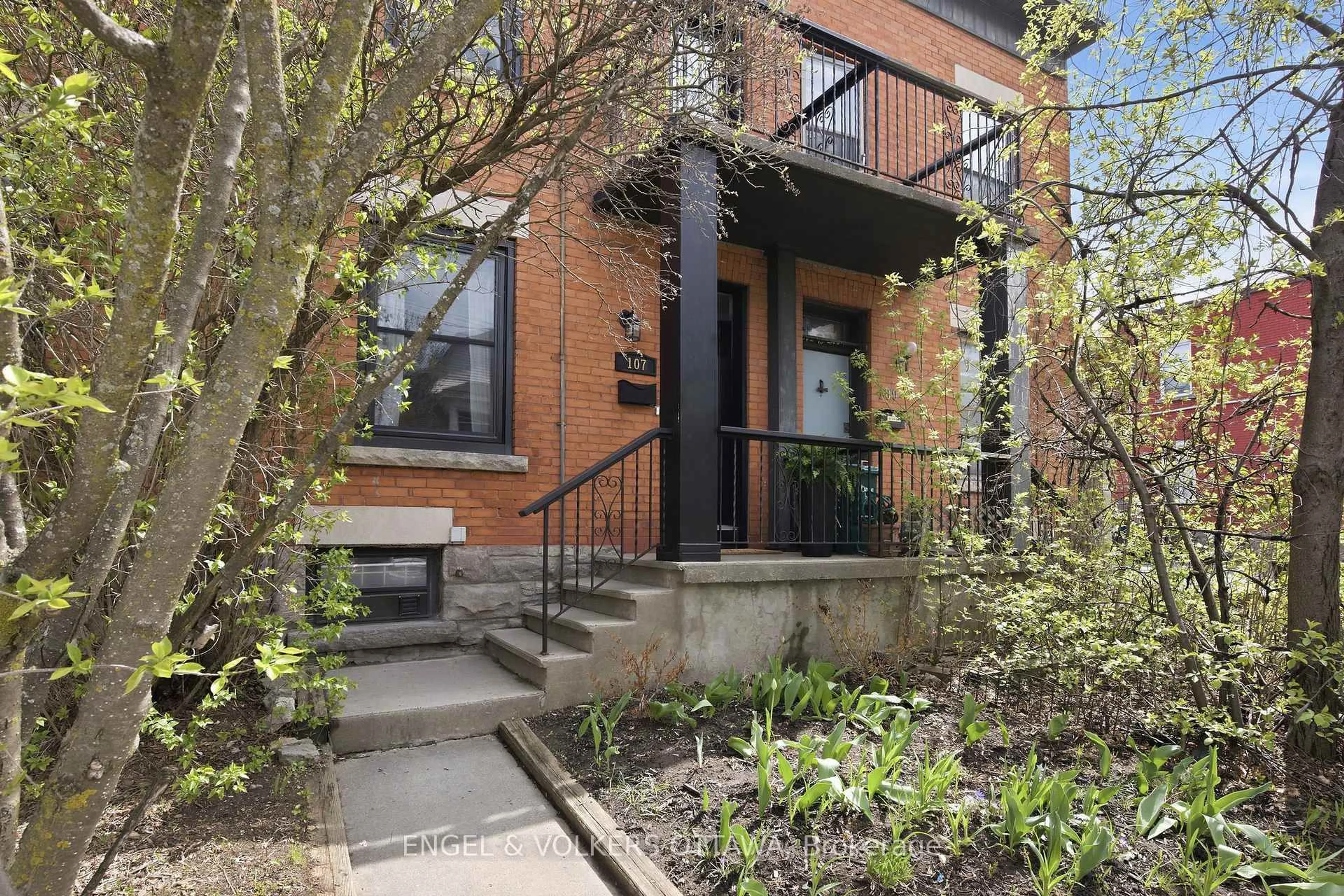 Home with brick exterior material, street for 107 Rochester St, Ottawa Ontario K1R 7L9