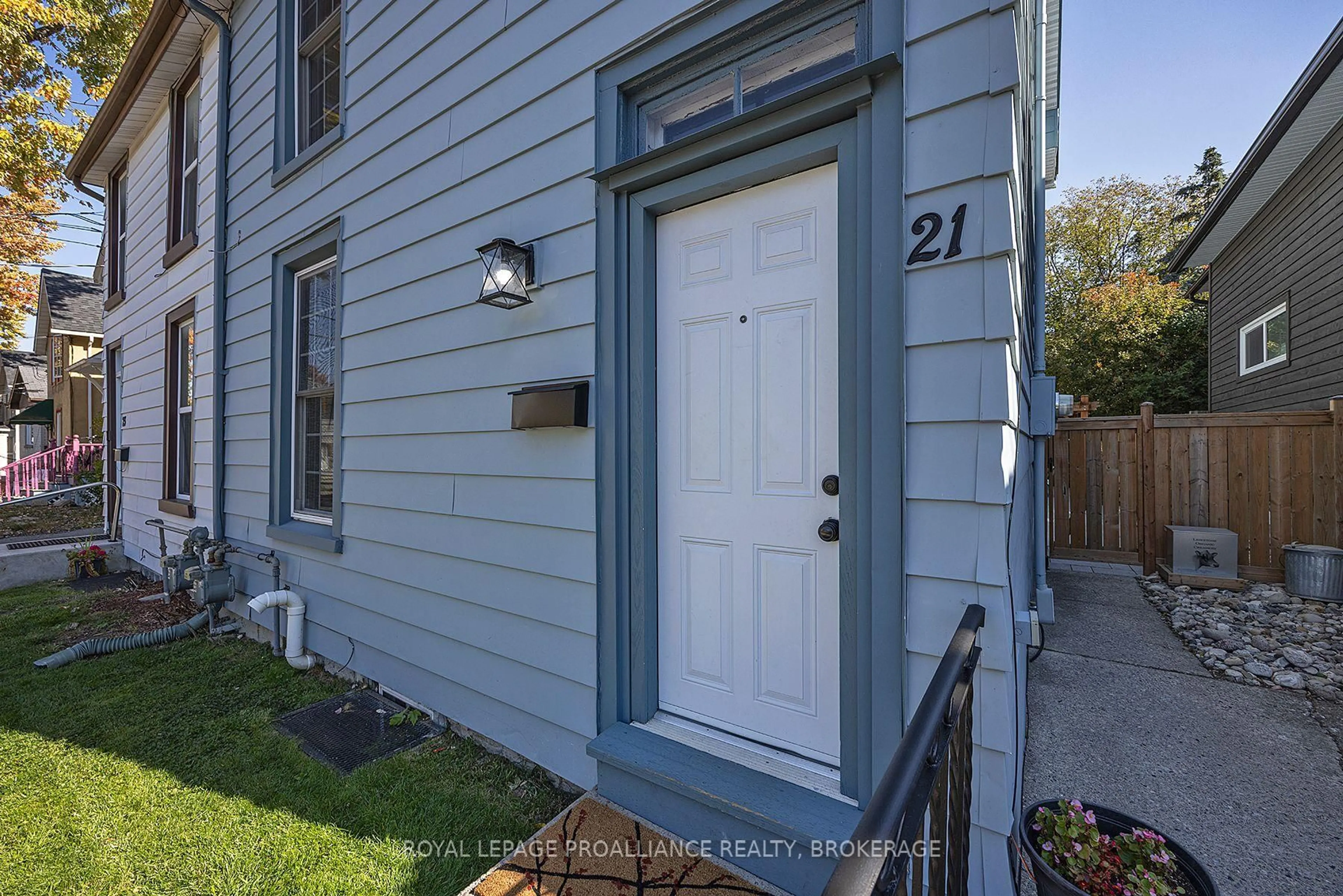 Unknown for 21 Main St, Kingston Ontario K7K 3Y2