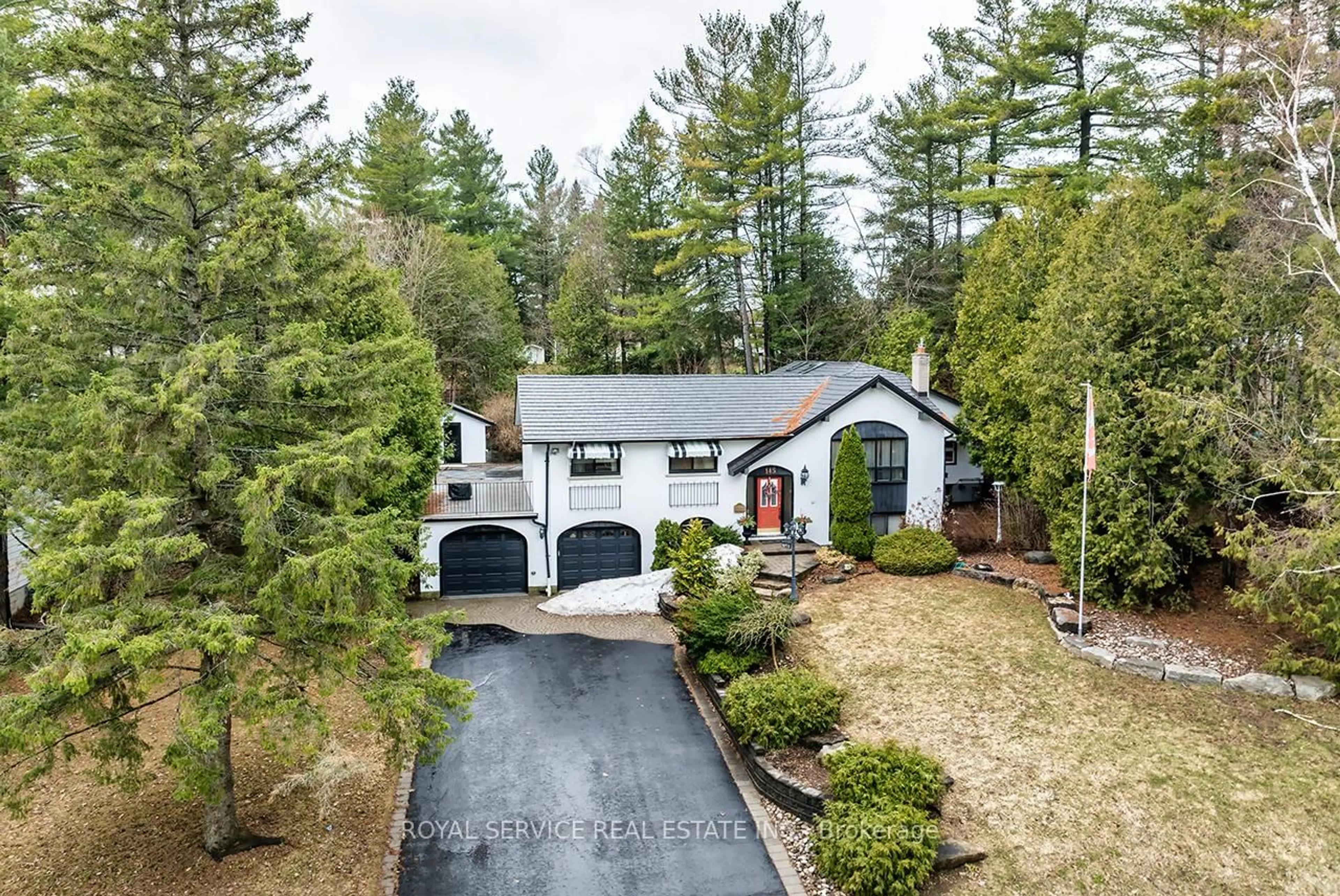 A pic from outside/outdoor area/front of a property/back of a property/a pic from drone, street for 145 Coulter Dr, Kawartha Lakes Ontario L0A 1K0