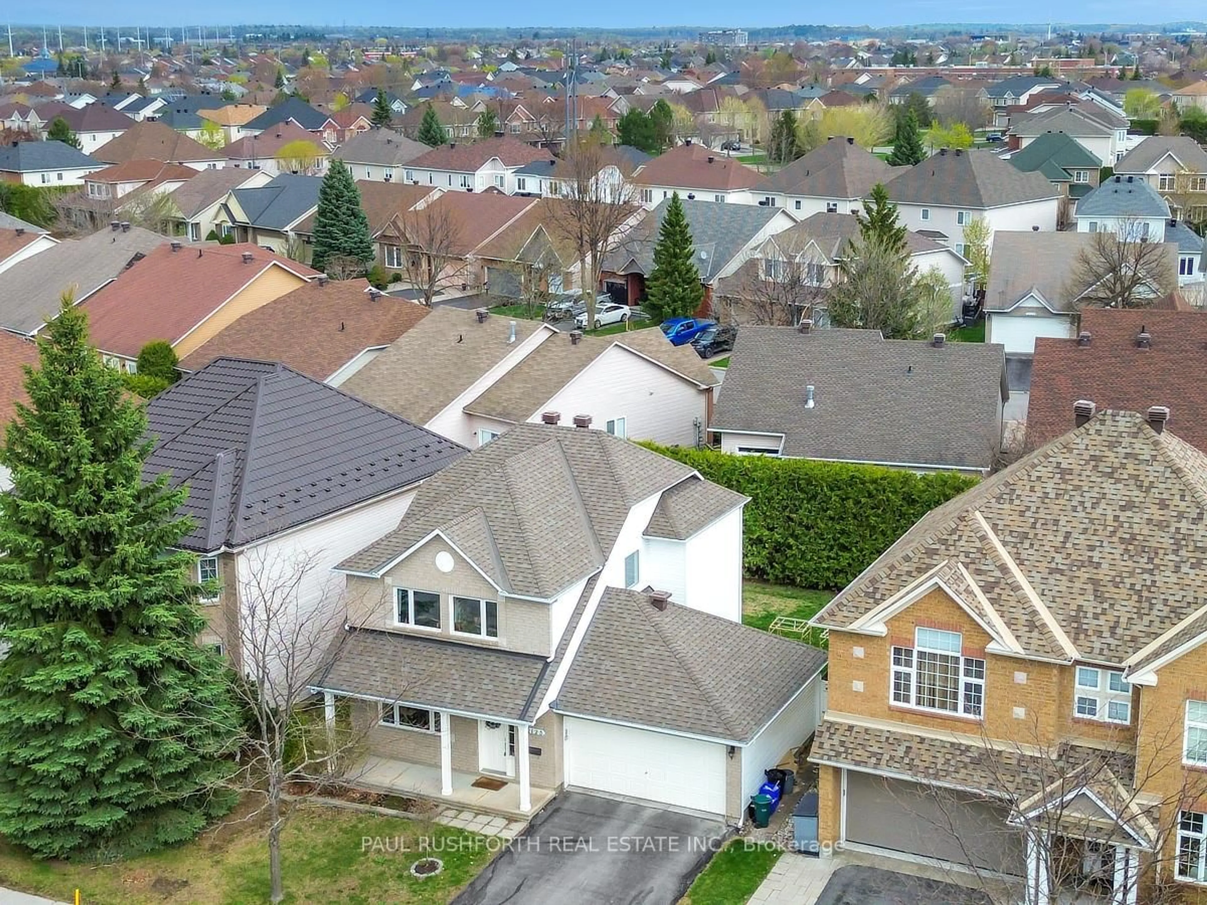 A pic from outside/outdoor area/front of a property/back of a property/a pic from drone, street for 2123 Esprit Dr, Orleans Ontario K4A 4K2