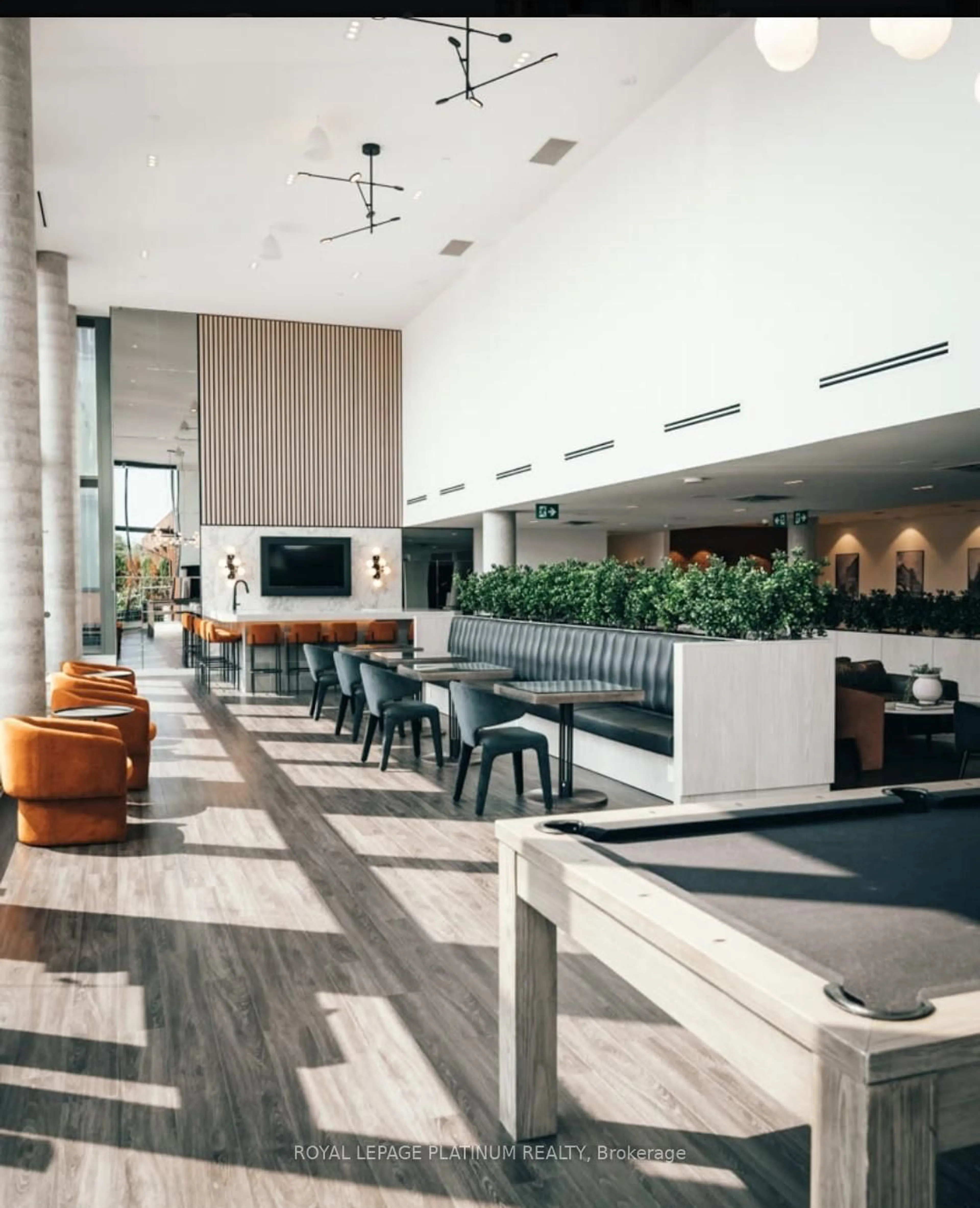 Lobby for 15 Wellington St, Kitchener Ontario N2G 0E3