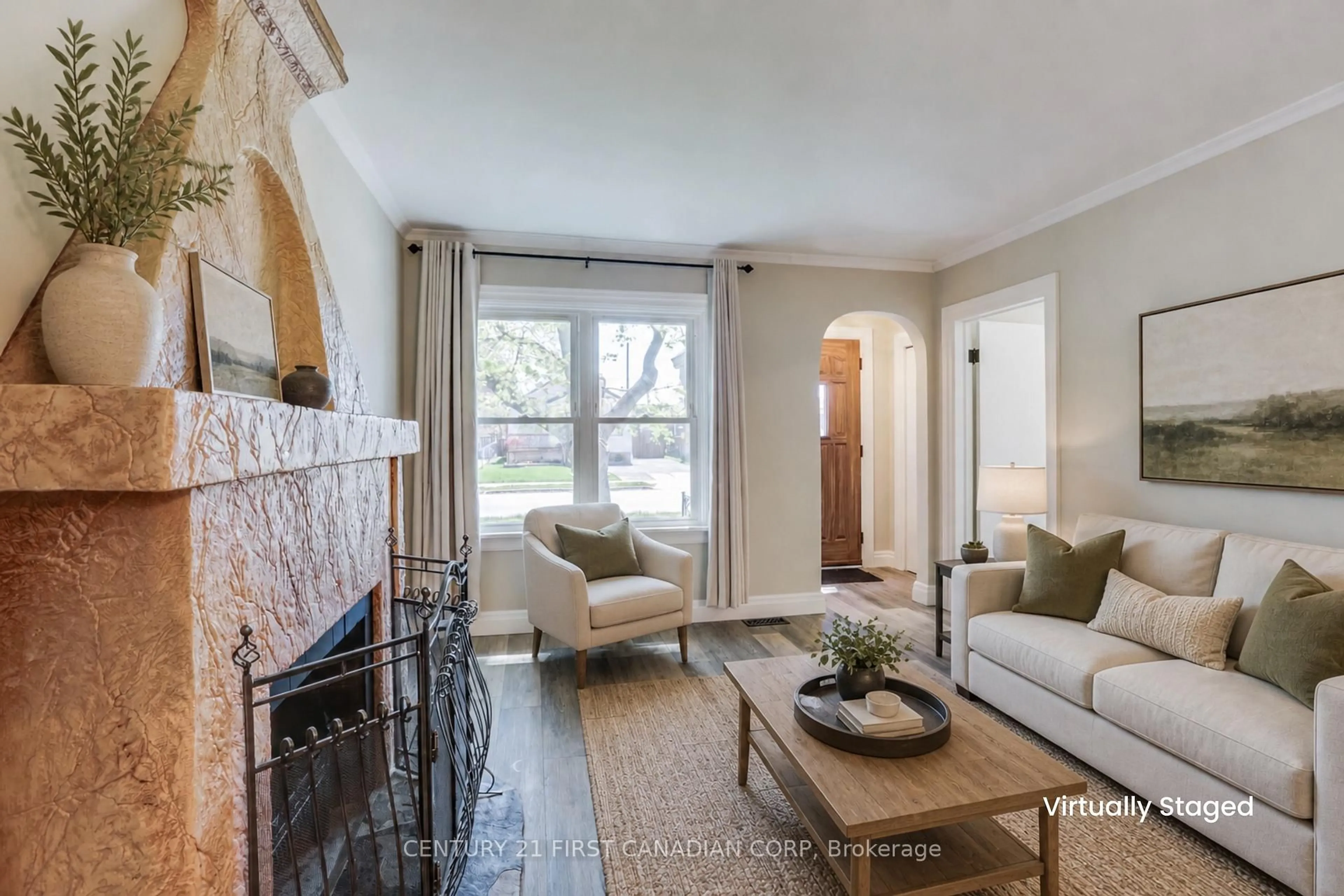 Living room with furniture, unknown for 1326 Brydges St, London East Ontario N5W 2C4