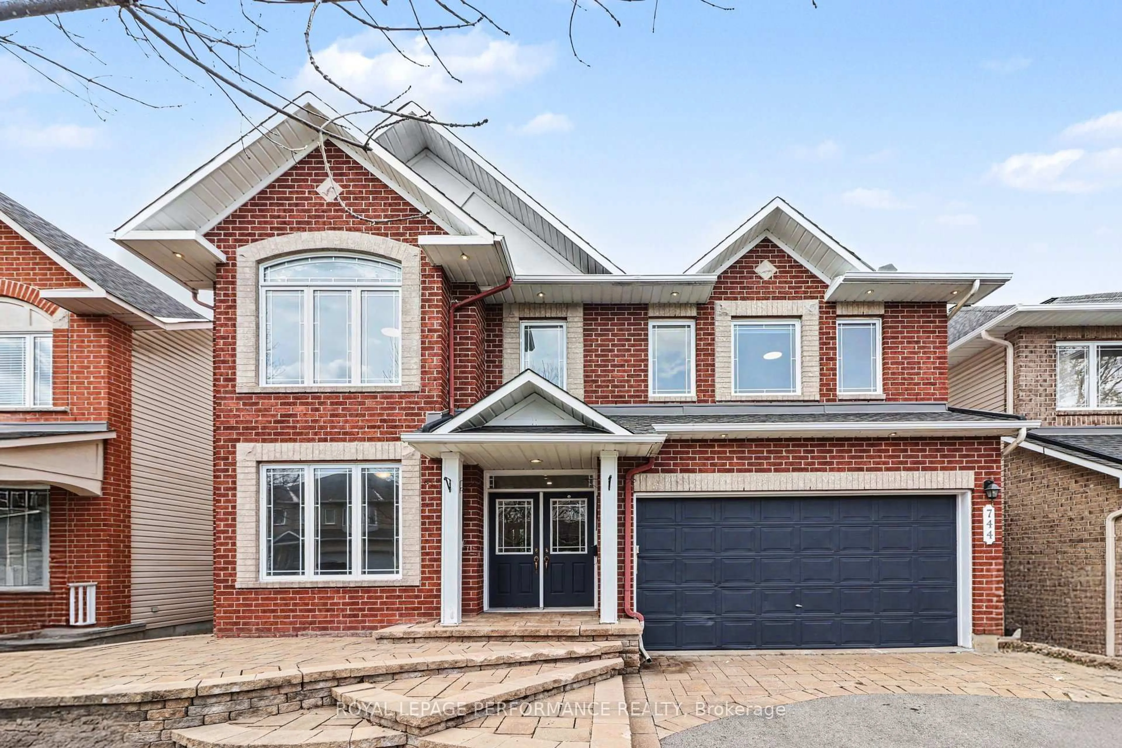 Home with brick exterior material, street for 744 Larcastle Circ, Ottawa Ontario K4A 4Z2