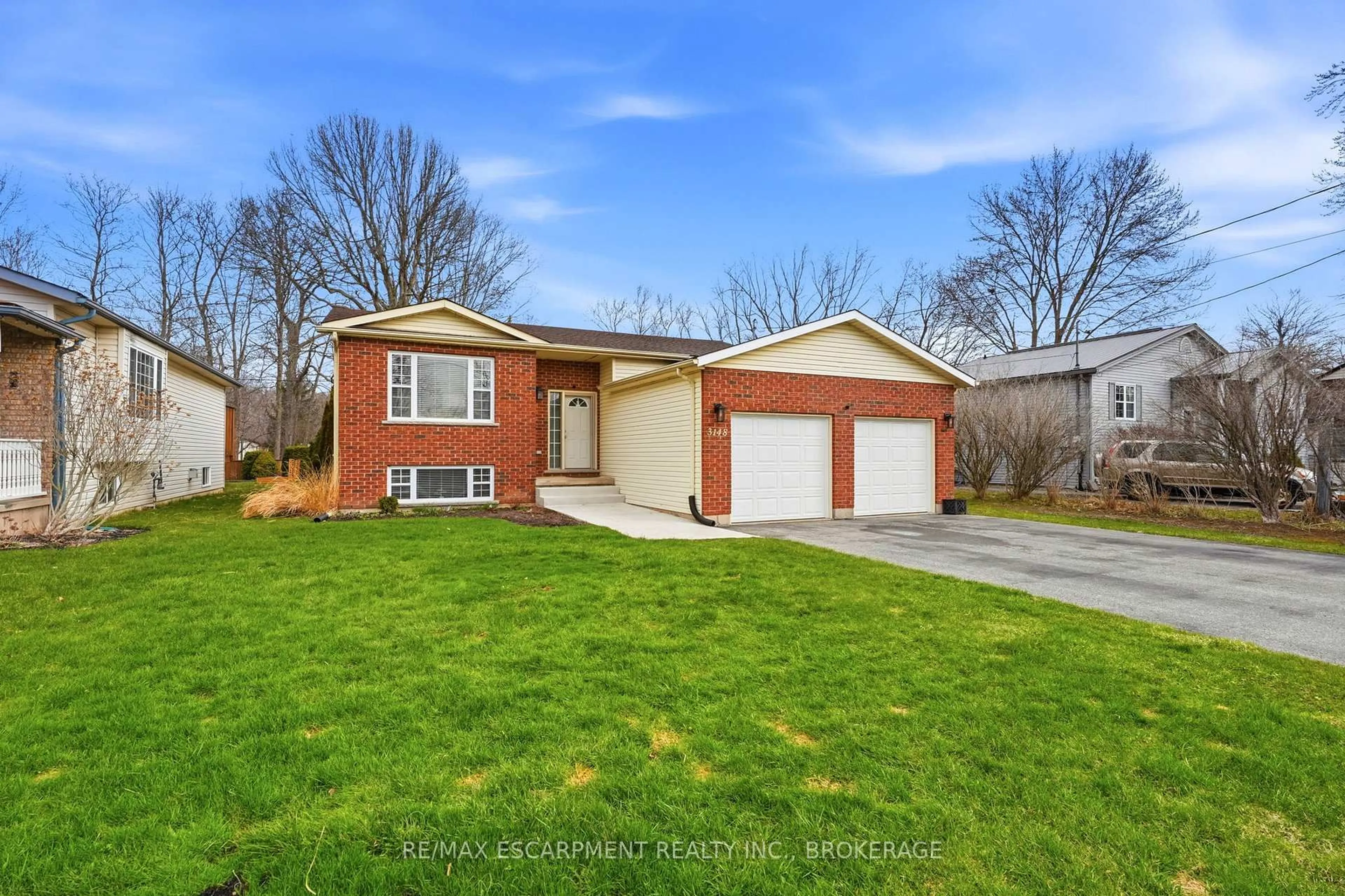 Home with brick exterior material, street for 3148 Jewell Ave, Fort Erie Ontario L0S 1N0