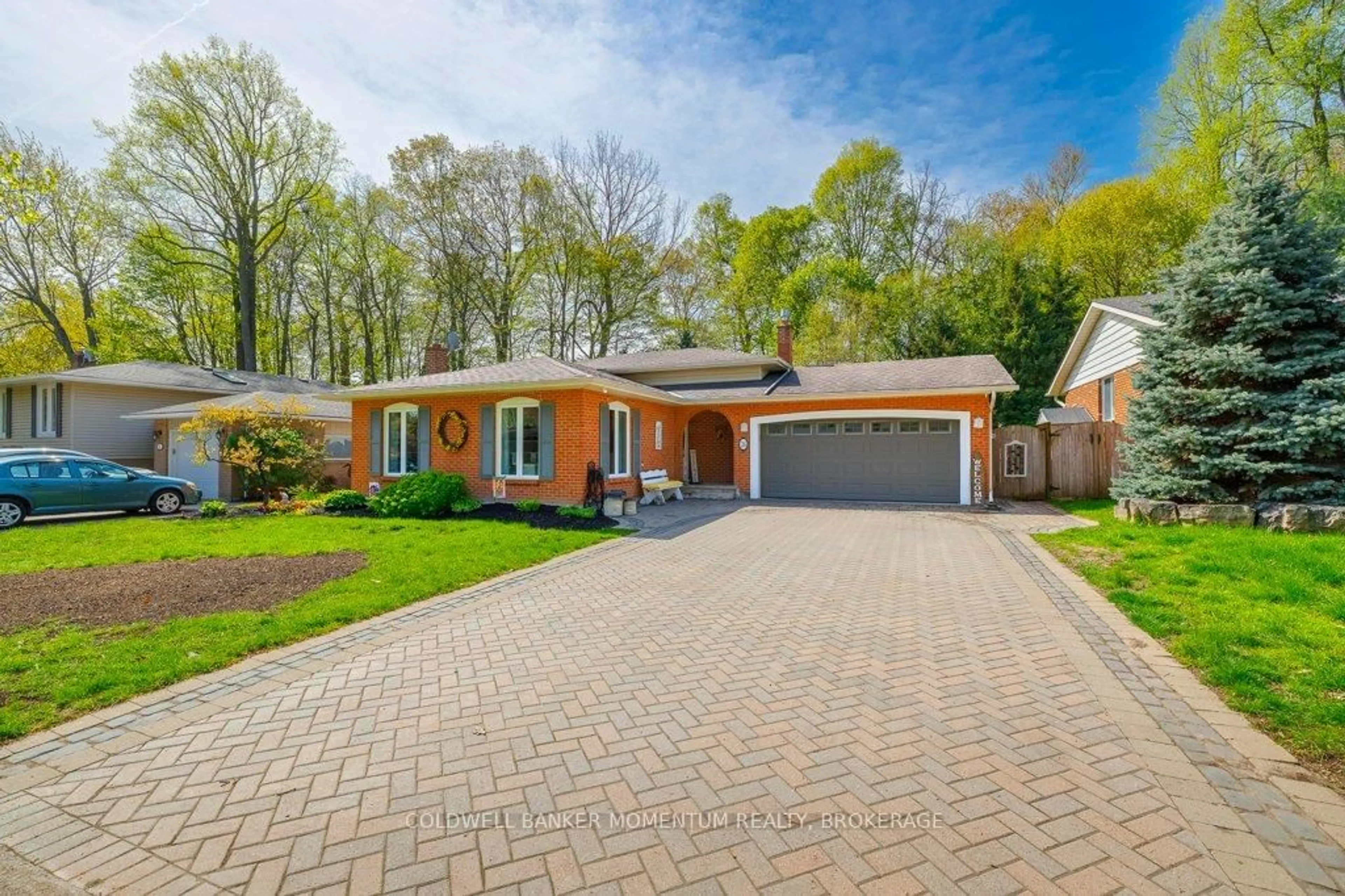 Home with brick exterior material, street for 26 Spruceside Cres, Pelham Ontario L3E 0G1