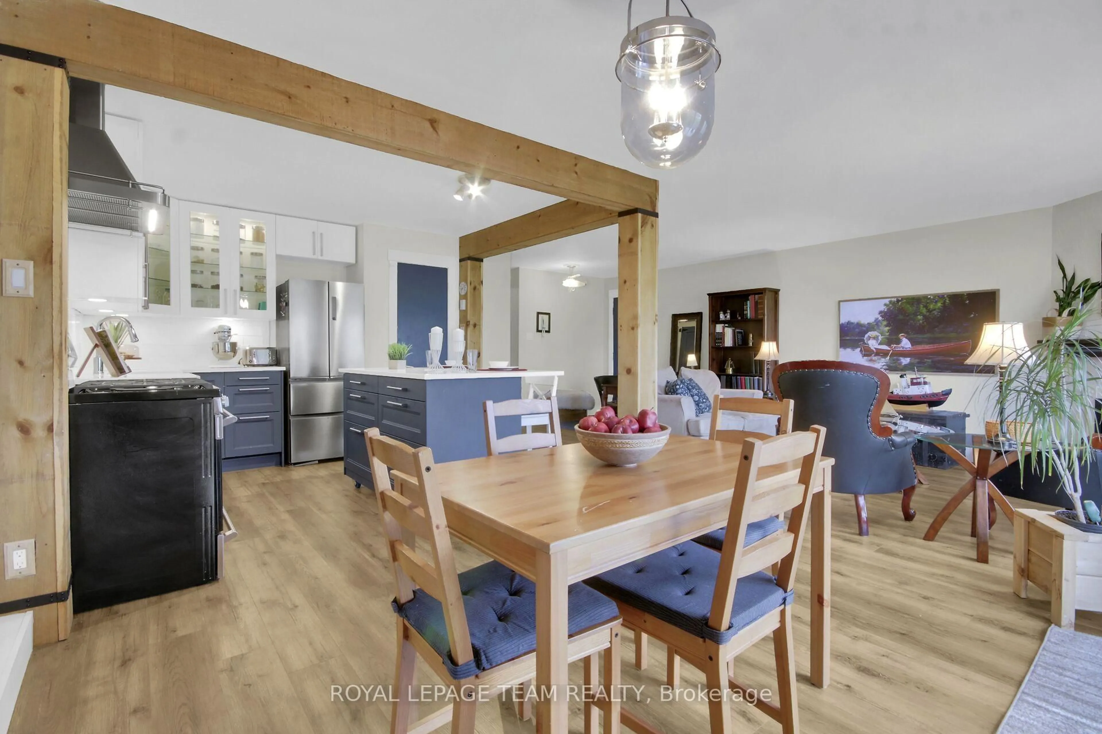 Open concept kitchen, wood/laminate floor for 3B Harness Lane, Ottawa Ontario K2M 1E1