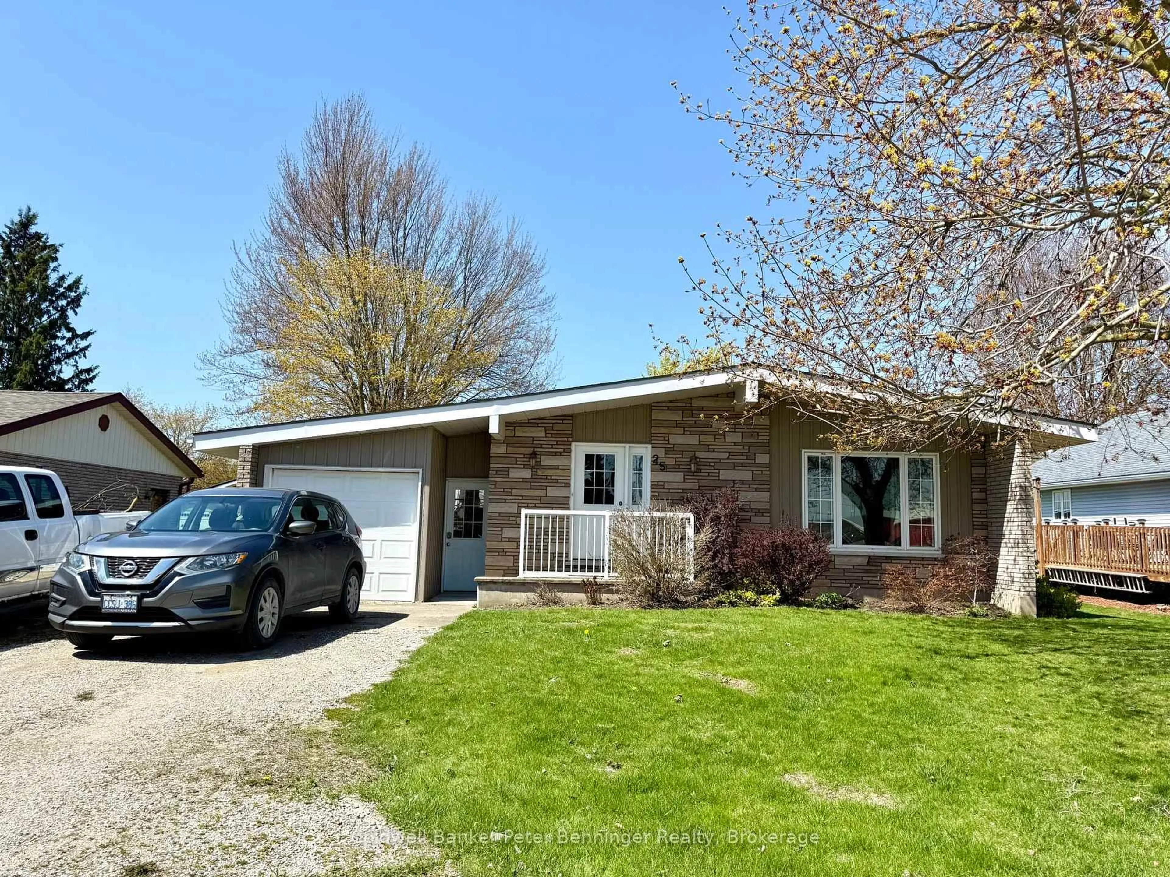 Unknown for 25 Thomas St, South Bruce Ontario N0G 2S0