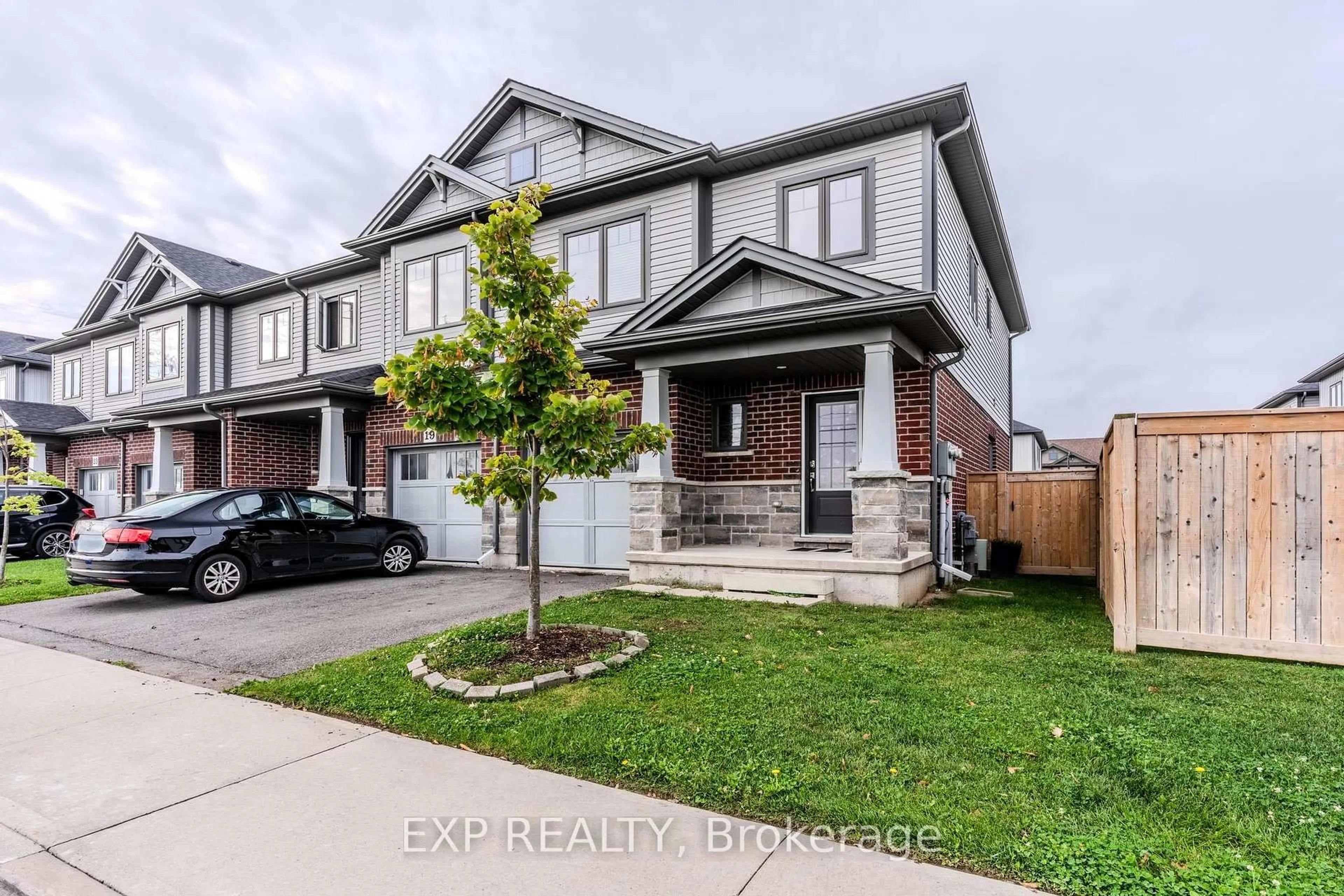 Home with brick exterior material, street for 17 Severino Circ, West Lincoln Ontario L0R 2A0