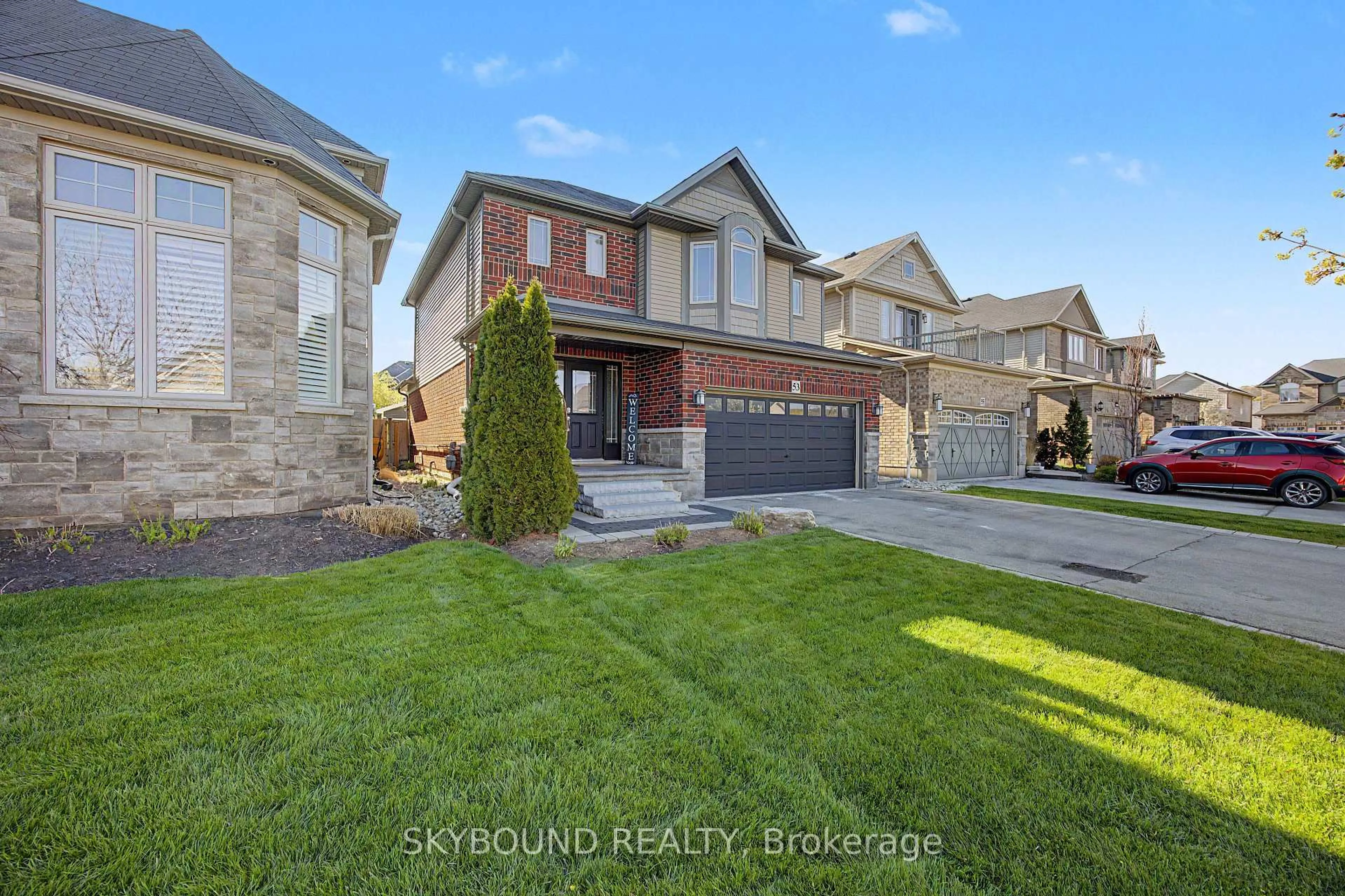 Home with brick exterior material, street for 53 Diana Ave, Grimsby Ontario L3M 0C7