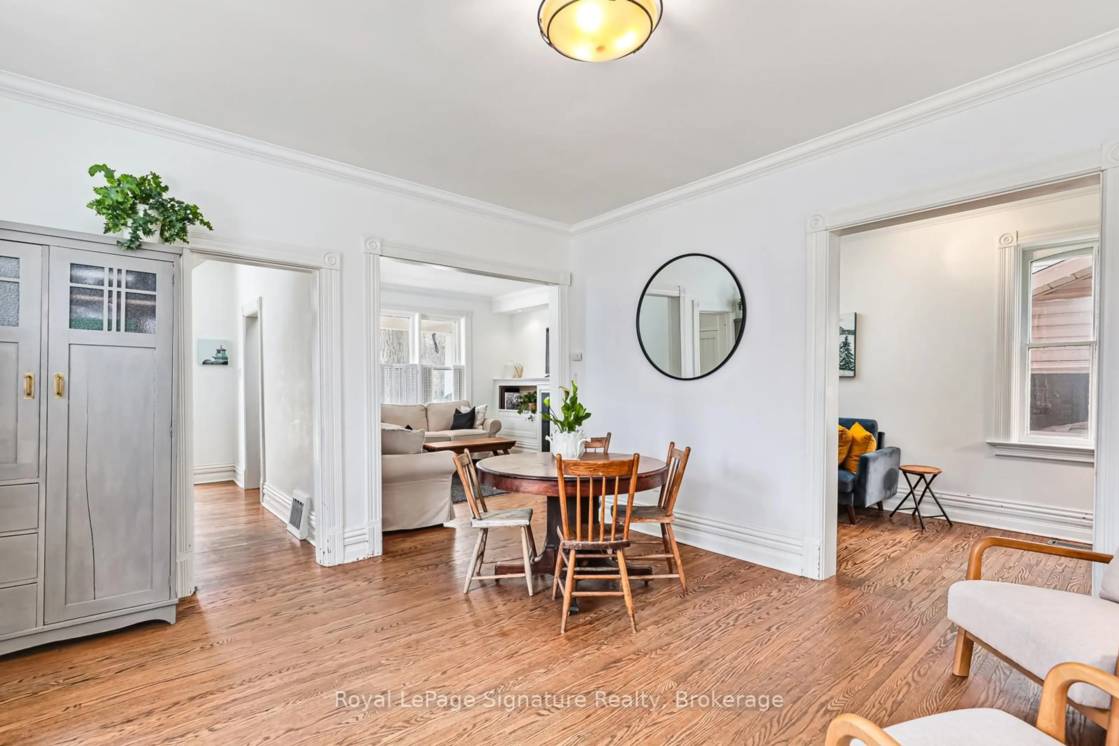 Dining room, unknown for 155 CLARK St, Blue Mountains Ontario N0H 1J0