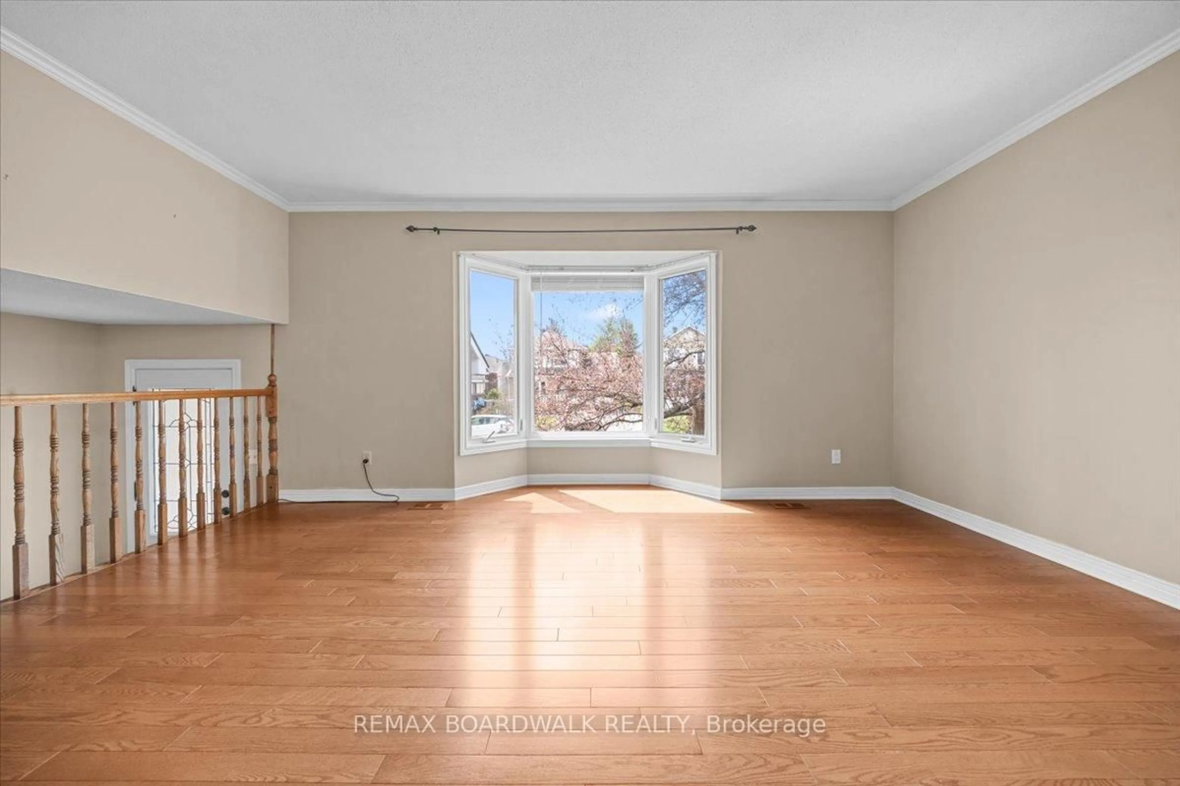 Unknown for 1195 St Jerome Cres, Ottawa Ontario K1C 2A7