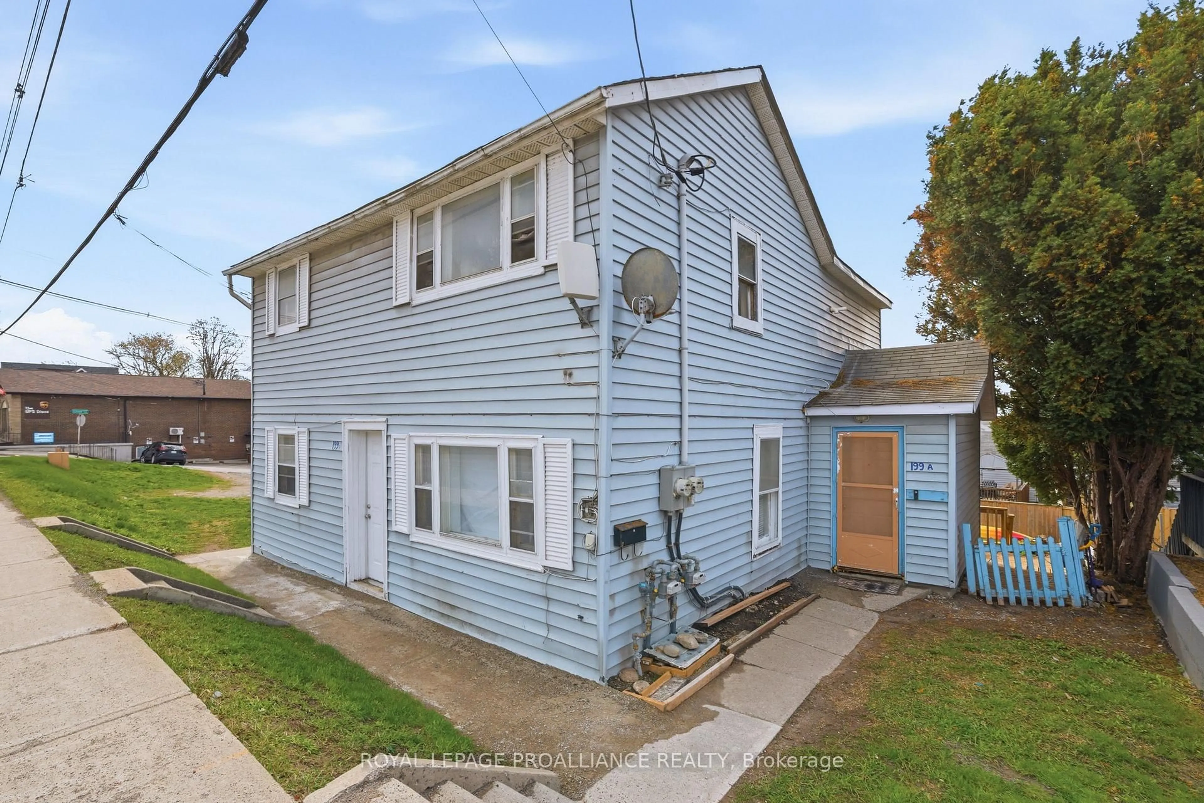 A pic from outside/outdoor area/front of a property/back of a property/a pic from drone, street for 199 Dundas St, Quinte West Ontario K8V 1L8