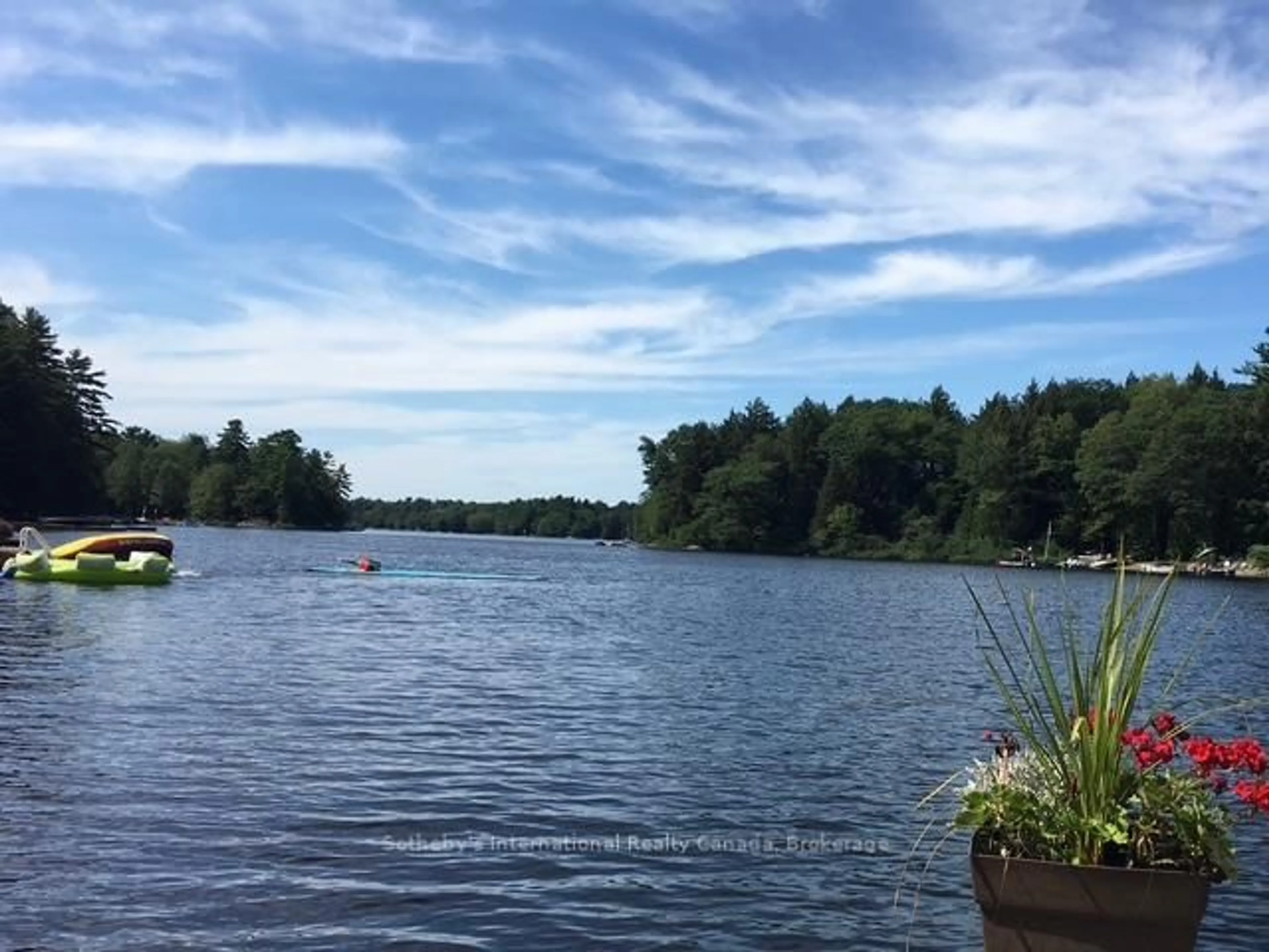 Blurry image for 1011 Park Rd, Muskoka Lakes Ontario P0C 1A0