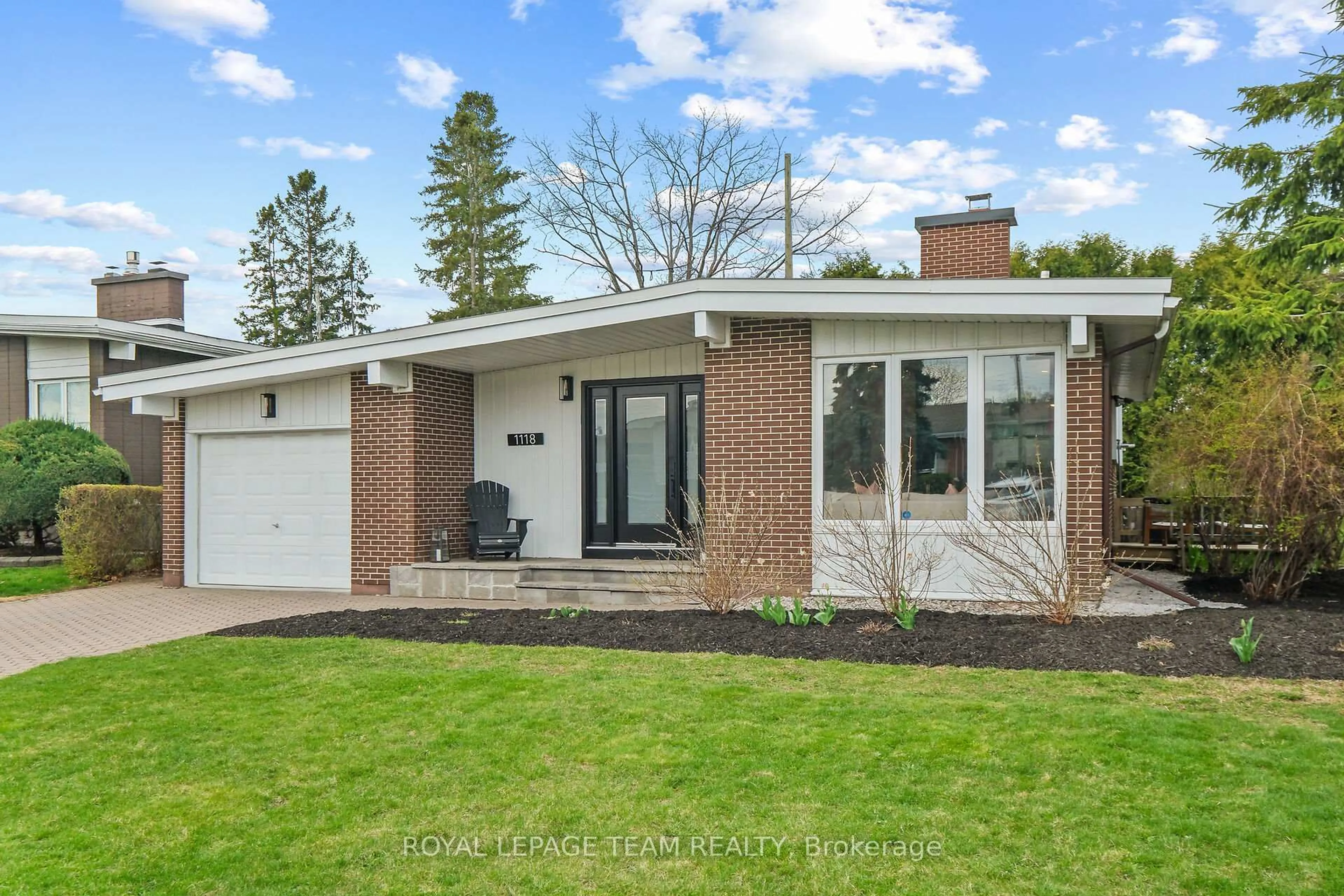 Home with brick exterior material, street for 1118 Cameo Dr, Ottawa Ontario K2C 1Y7