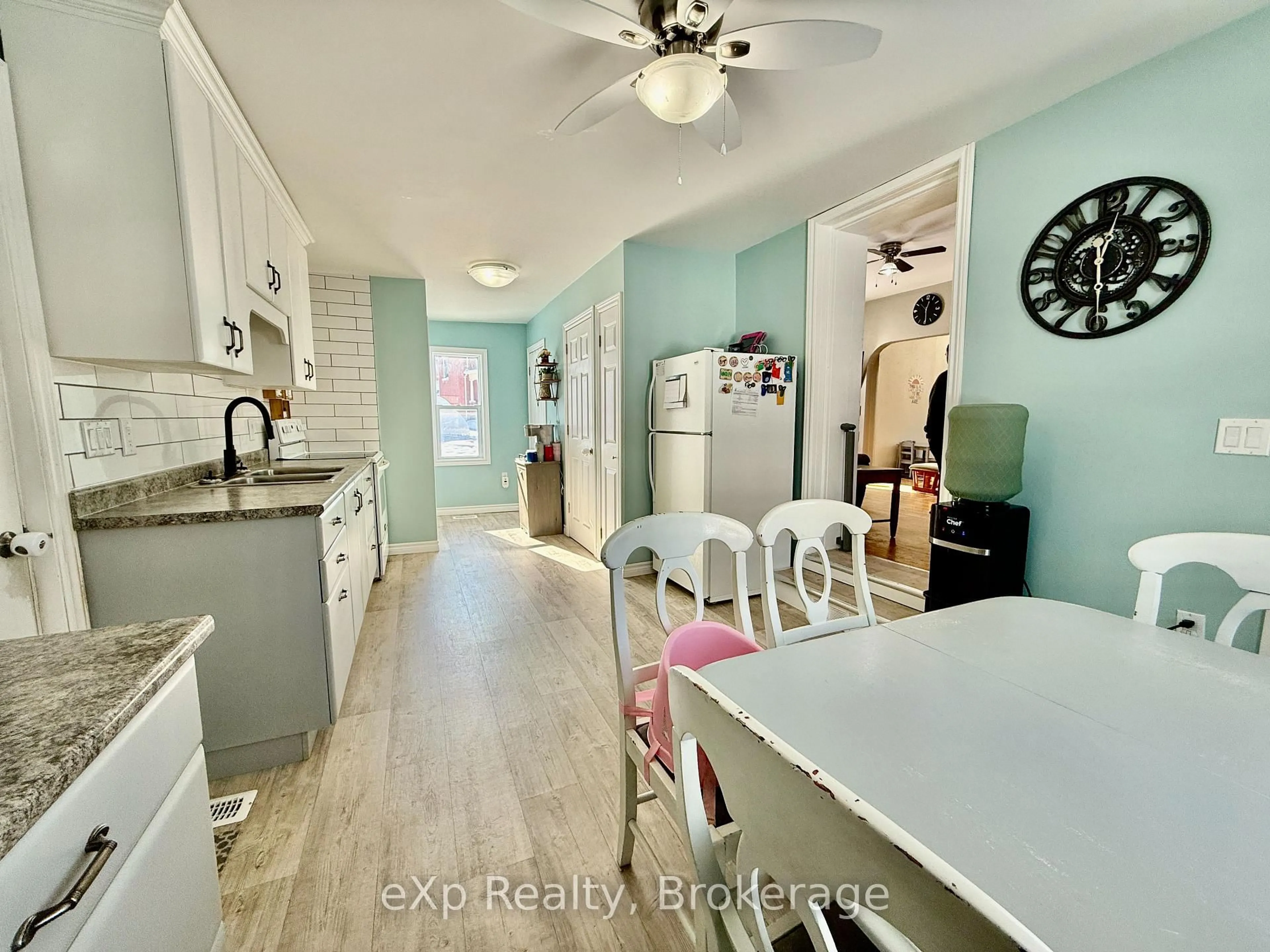 Open concept kitchen, ceramic/tile floor for 630 GIBSON St, Brockton Ontario N0G 2V0
