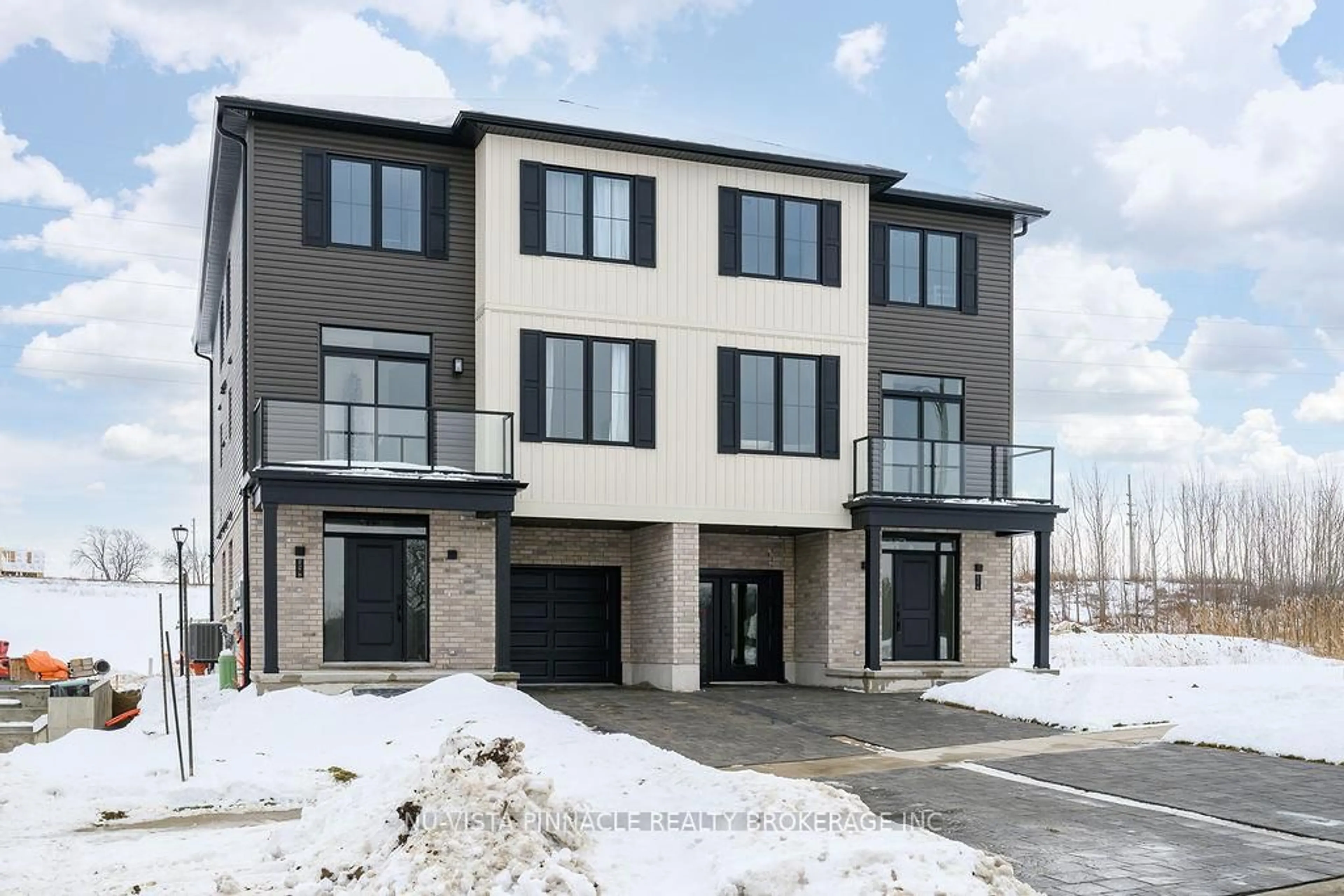 Unknown for 2605 Kettering Pl #4, London South Ontario N6M 0G4