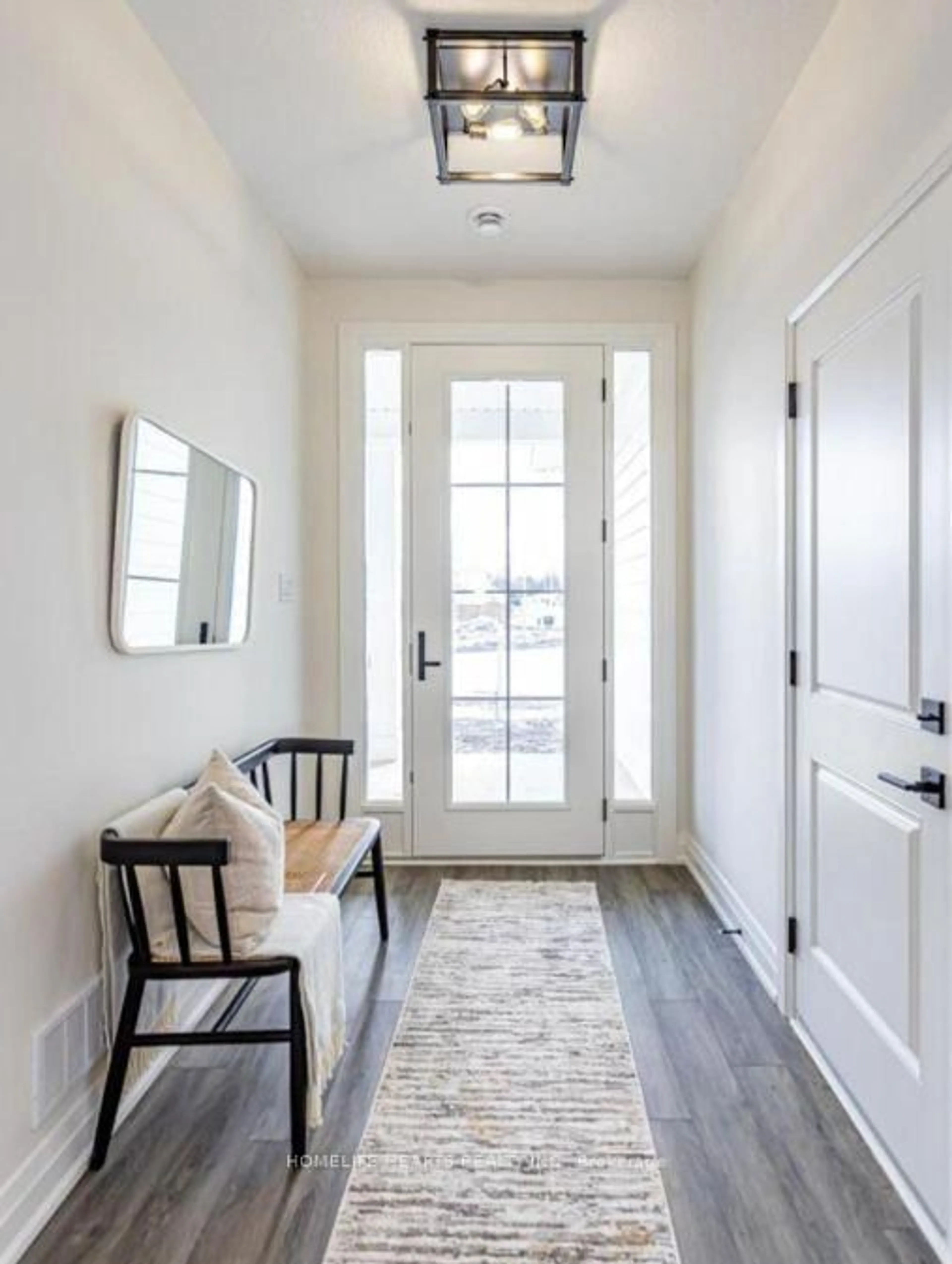 Indoor entryway for 70 The Promenade, Central Elgin Ontario N5L 1C5