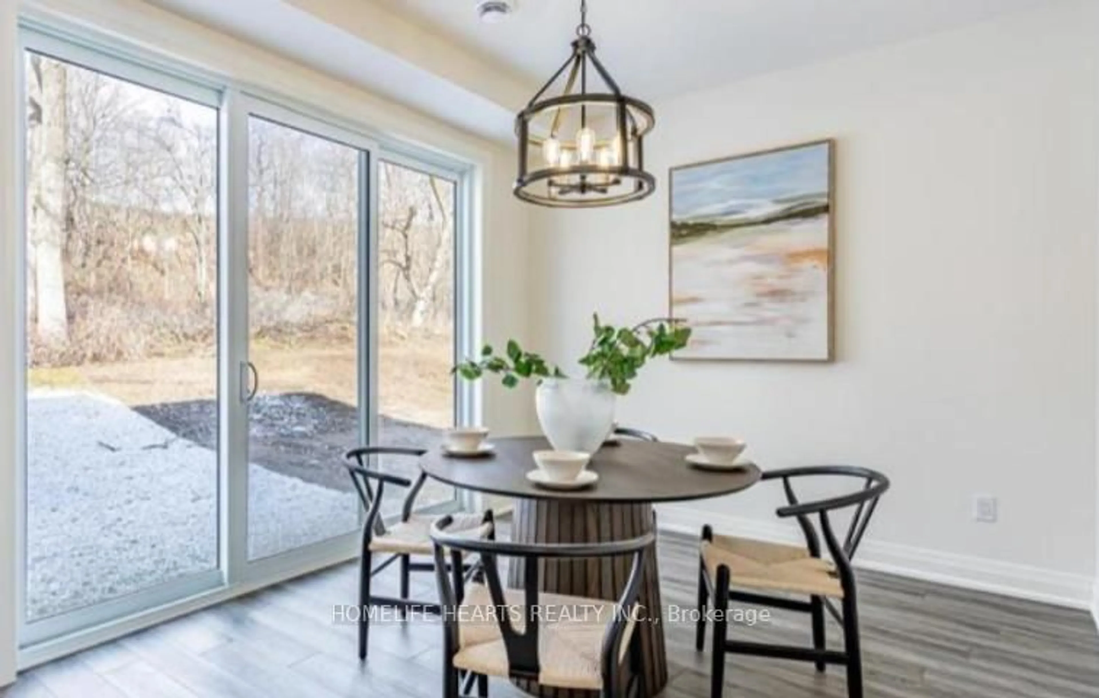 Dining room, ceramic/tile floor for 70 The Promenade, Central Elgin Ontario N5L 1C5