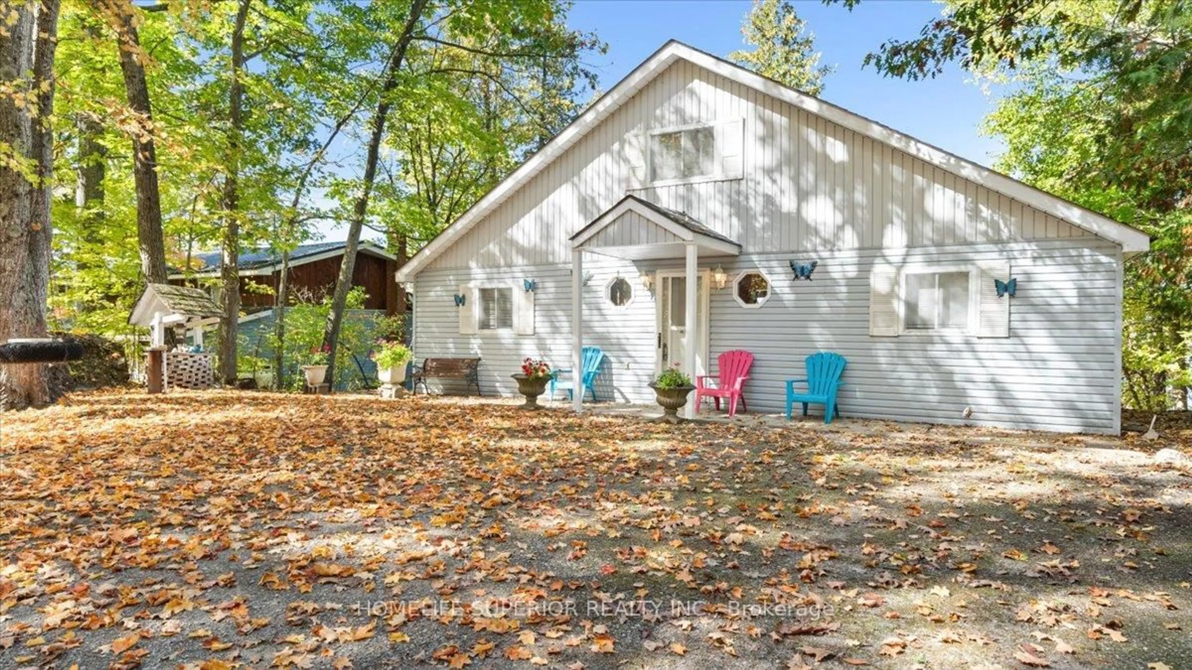 Home with vinyl exterior material, street for 105 High Shore Rd, Limoges Ontario K0K 2M0