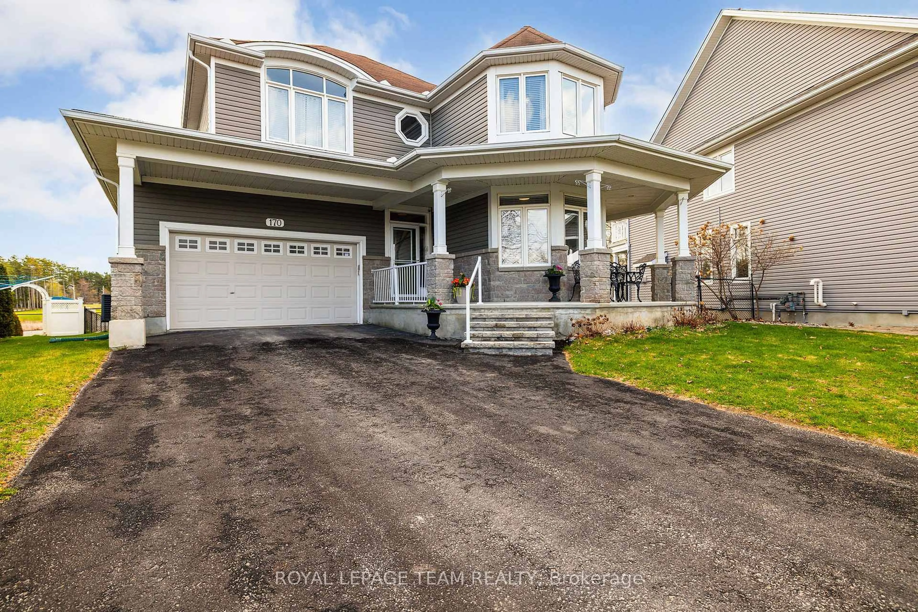 Home with vinyl exterior material, street for 170 Bonnyley Cres, North Grenville Ontario K0G 1J0