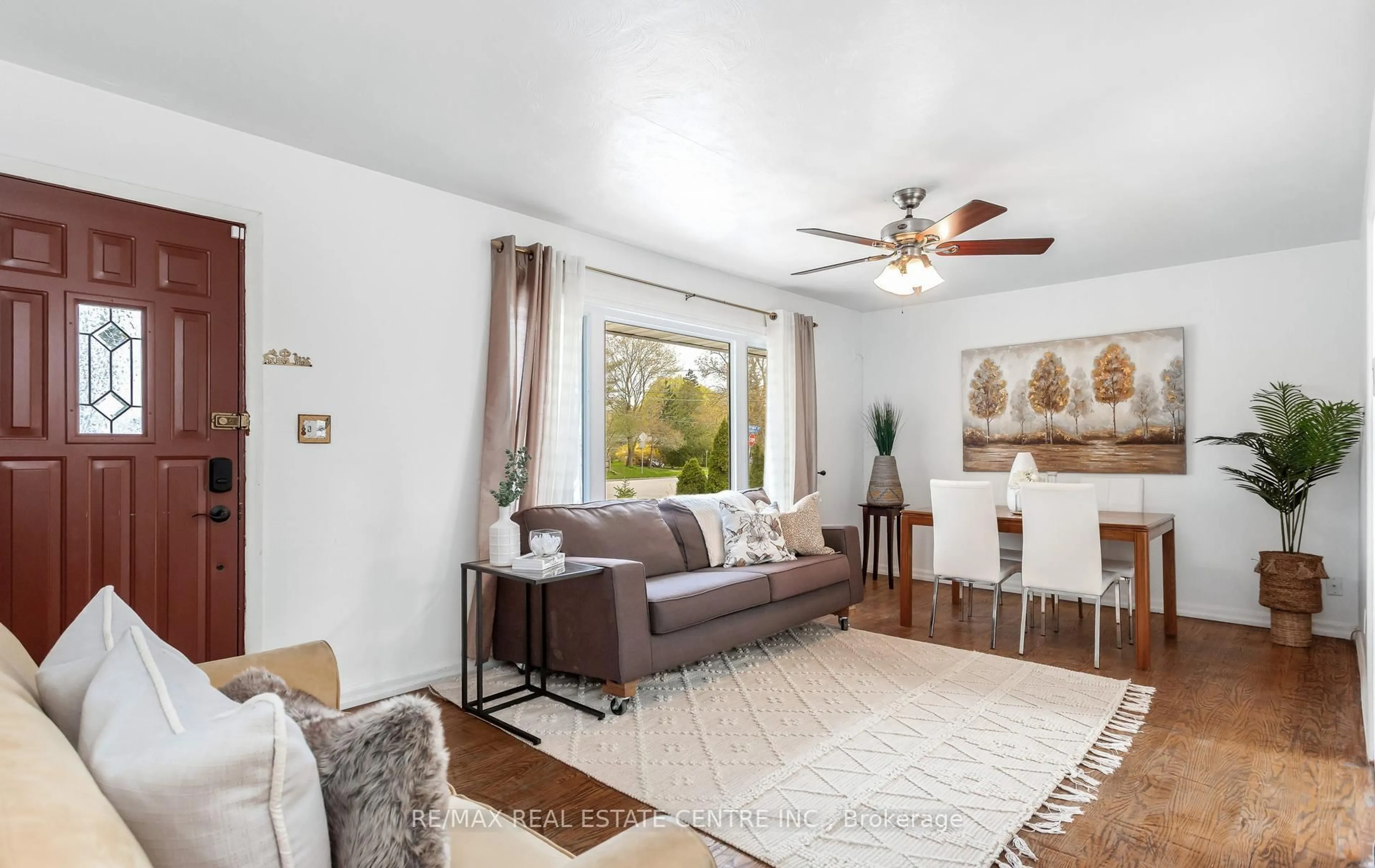 Living room with furniture, unknown for 50 Dumbarton St, Guelph Ontario N1E 3T6