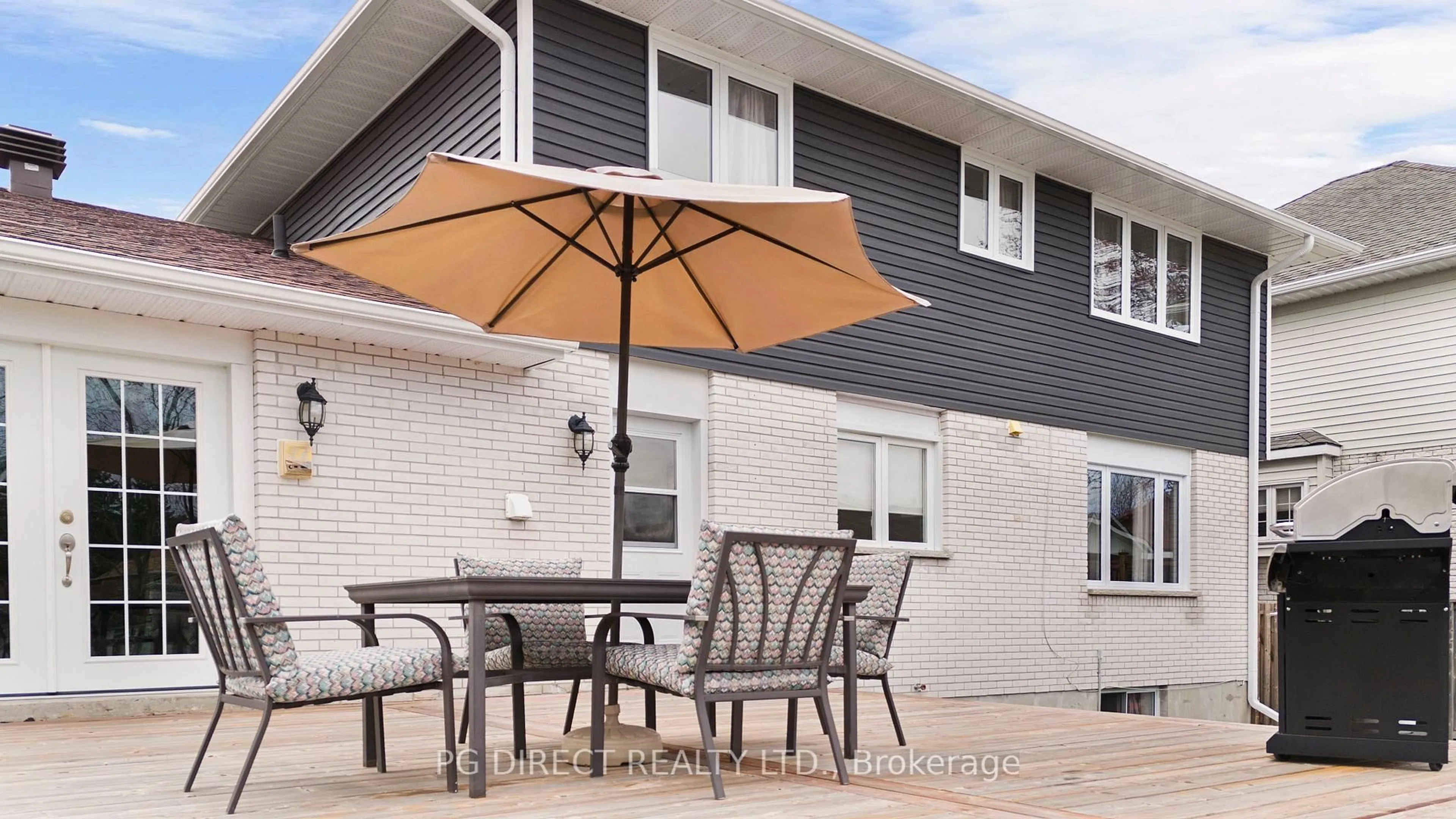 Patio, street for 42 Eglee Ave, North Bay Ontario P1B 8Z7