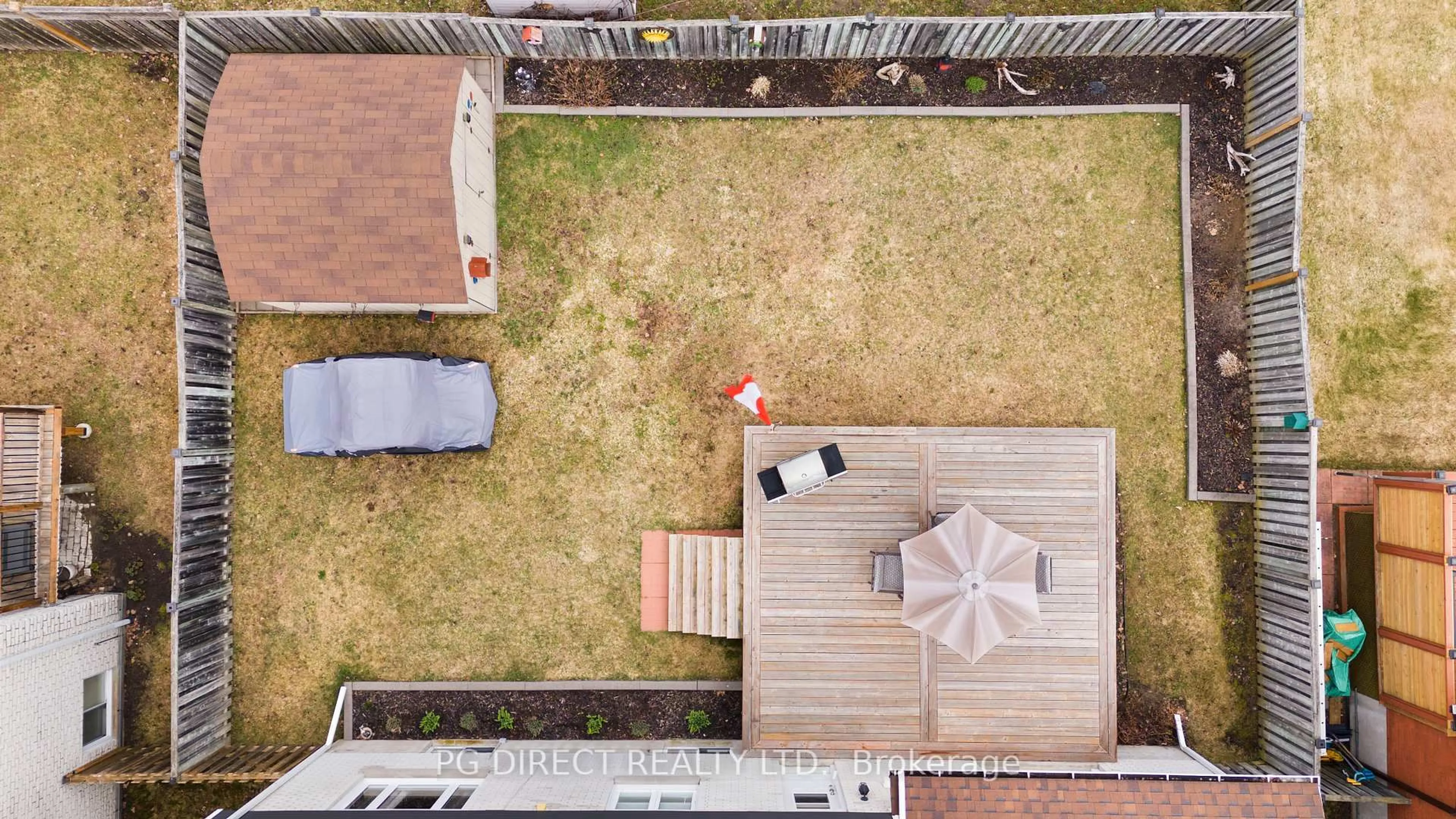 A pic from outside/outdoor area/front of a property/back of a property/a pic from drone, unknown for 42 Eglee Ave, North Bay Ontario P1B 8Z7