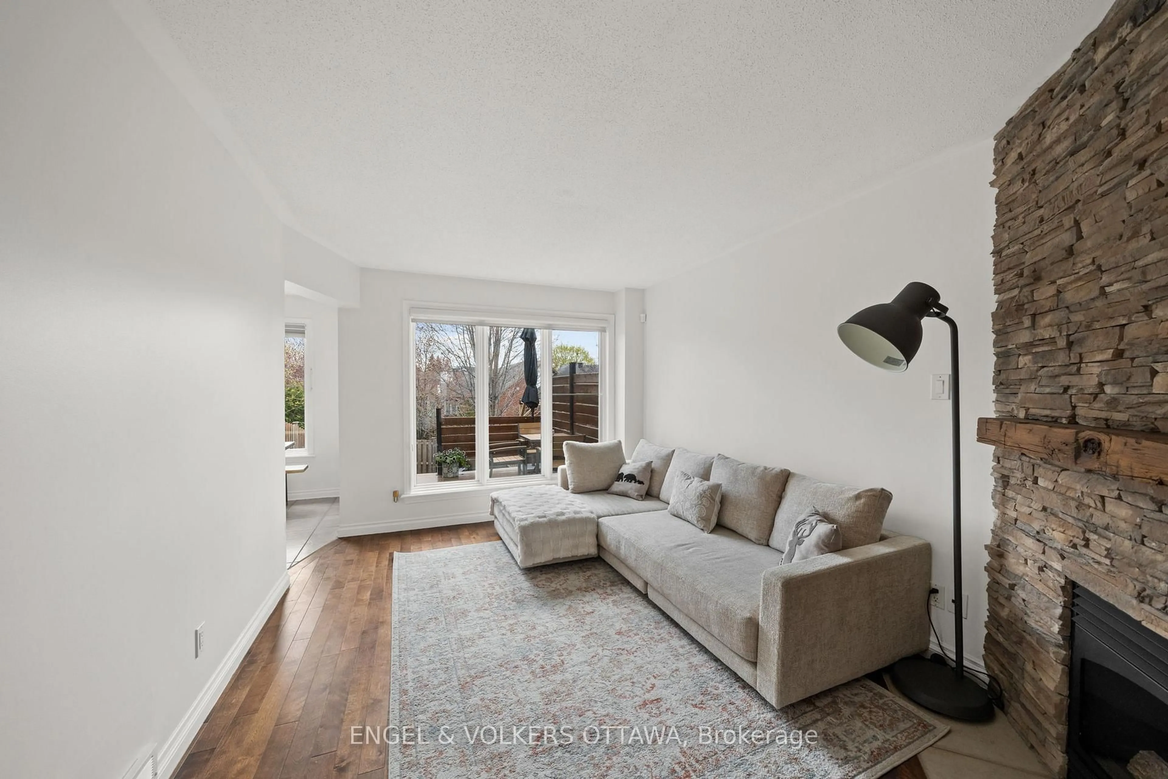 Living room with furniture, unknown for 5 Kimberwick Cres, Ottawa Ontario K1V 1K6