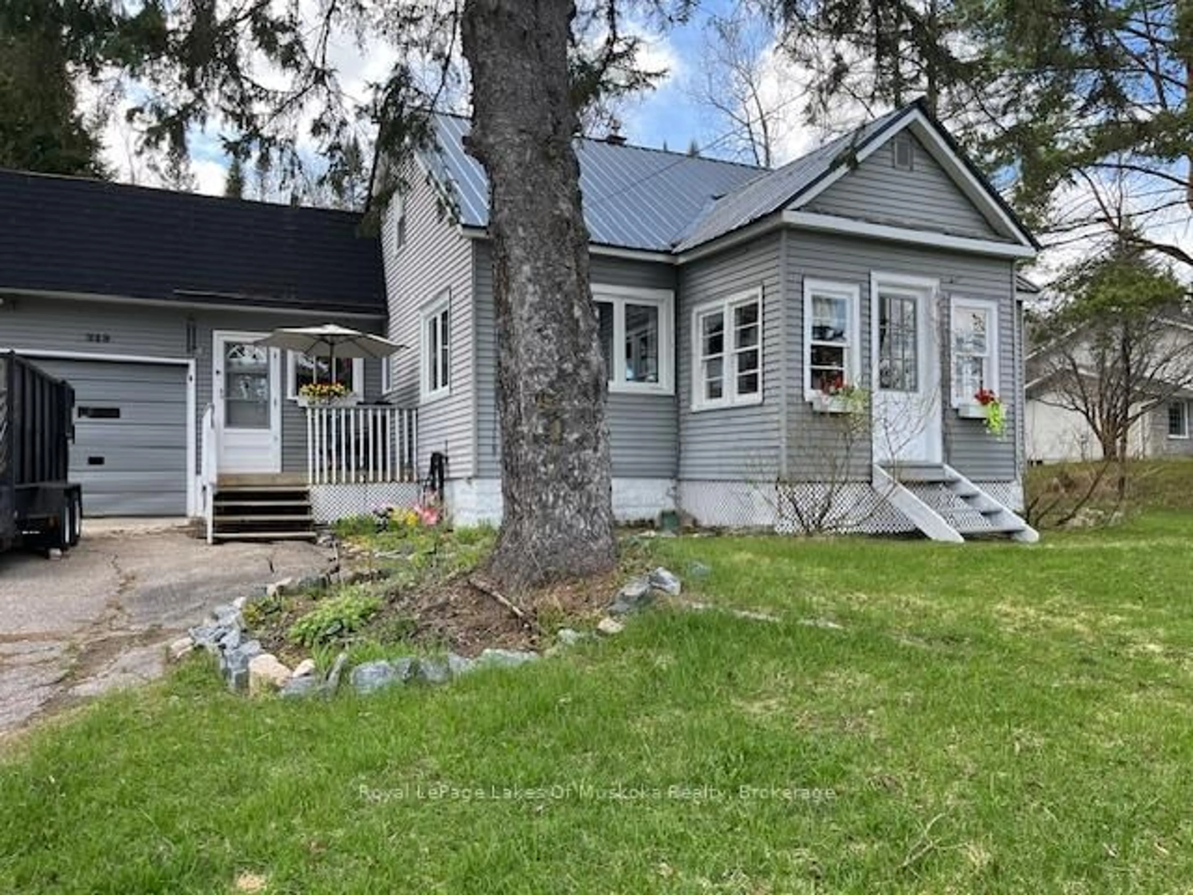 Unknown for 319 Ontario St, Burk's Falls Ontario P0A 1C0