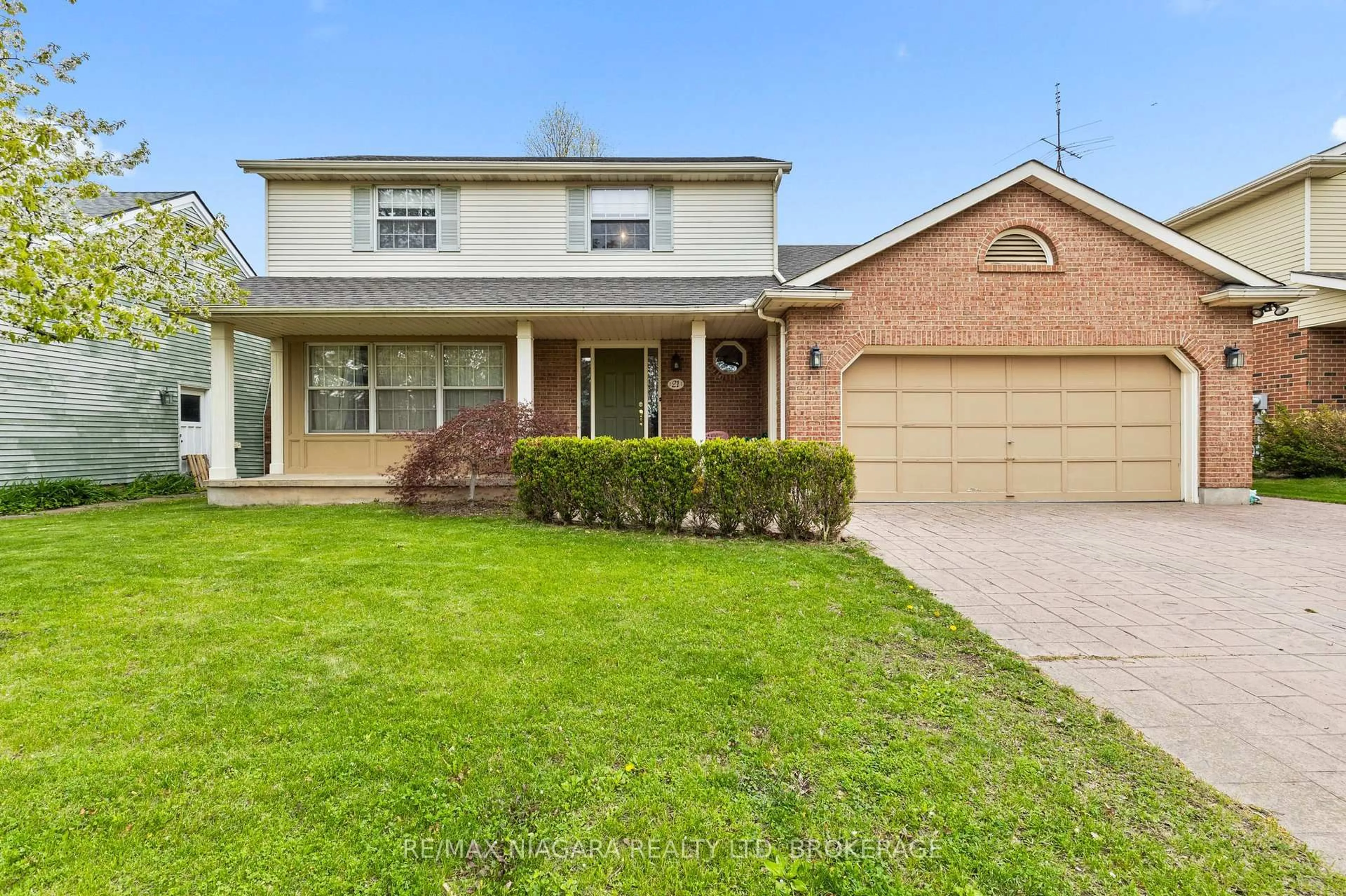 Home with brick exterior material, street for 21 Homestead Dr, Niagara-on-the-Lake Ontario L0S 1J0