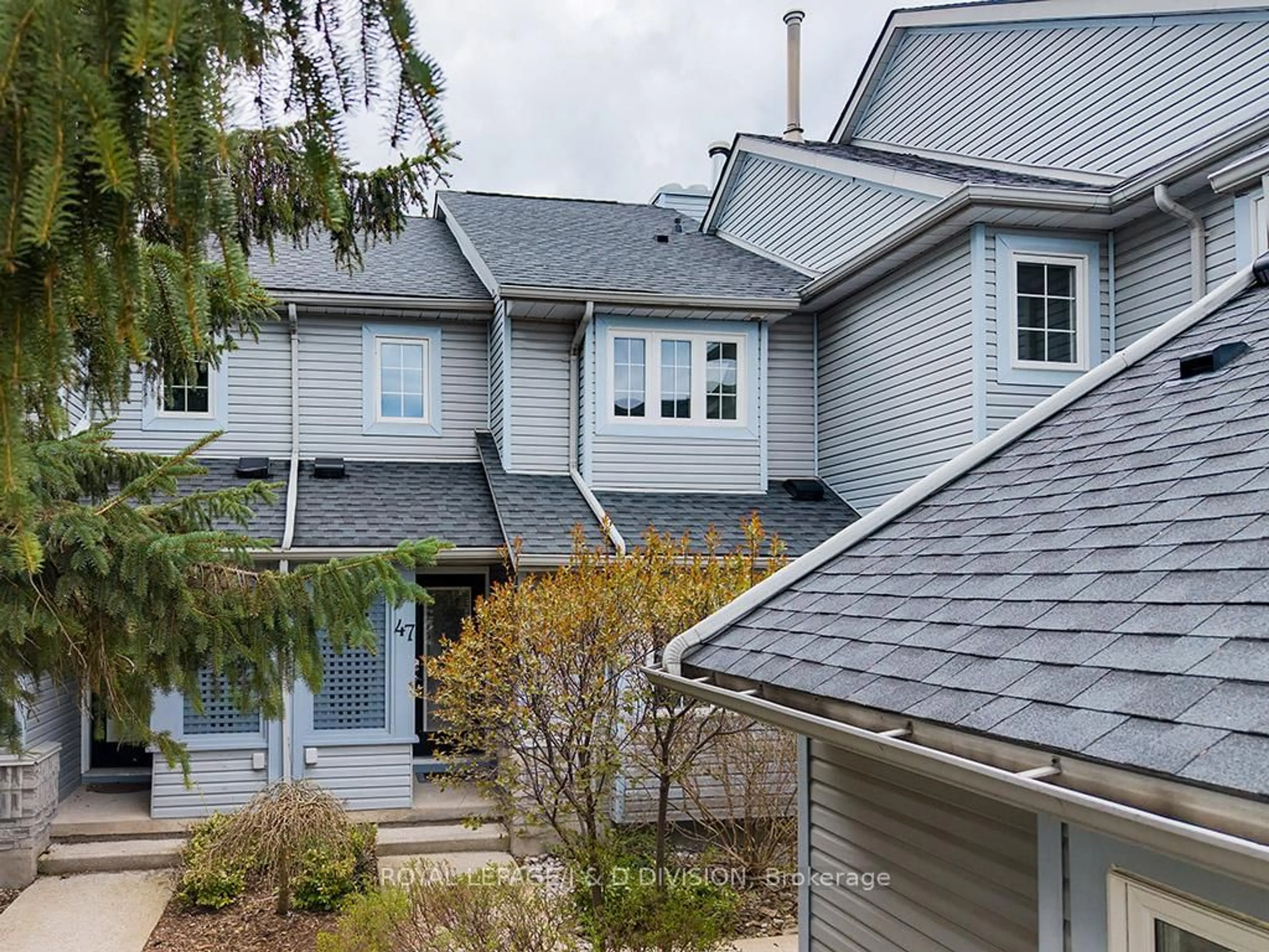 Home with vinyl exterior material, street for 146 Settlers Way #47, Blue Mountains Ontario L9Y 0N9