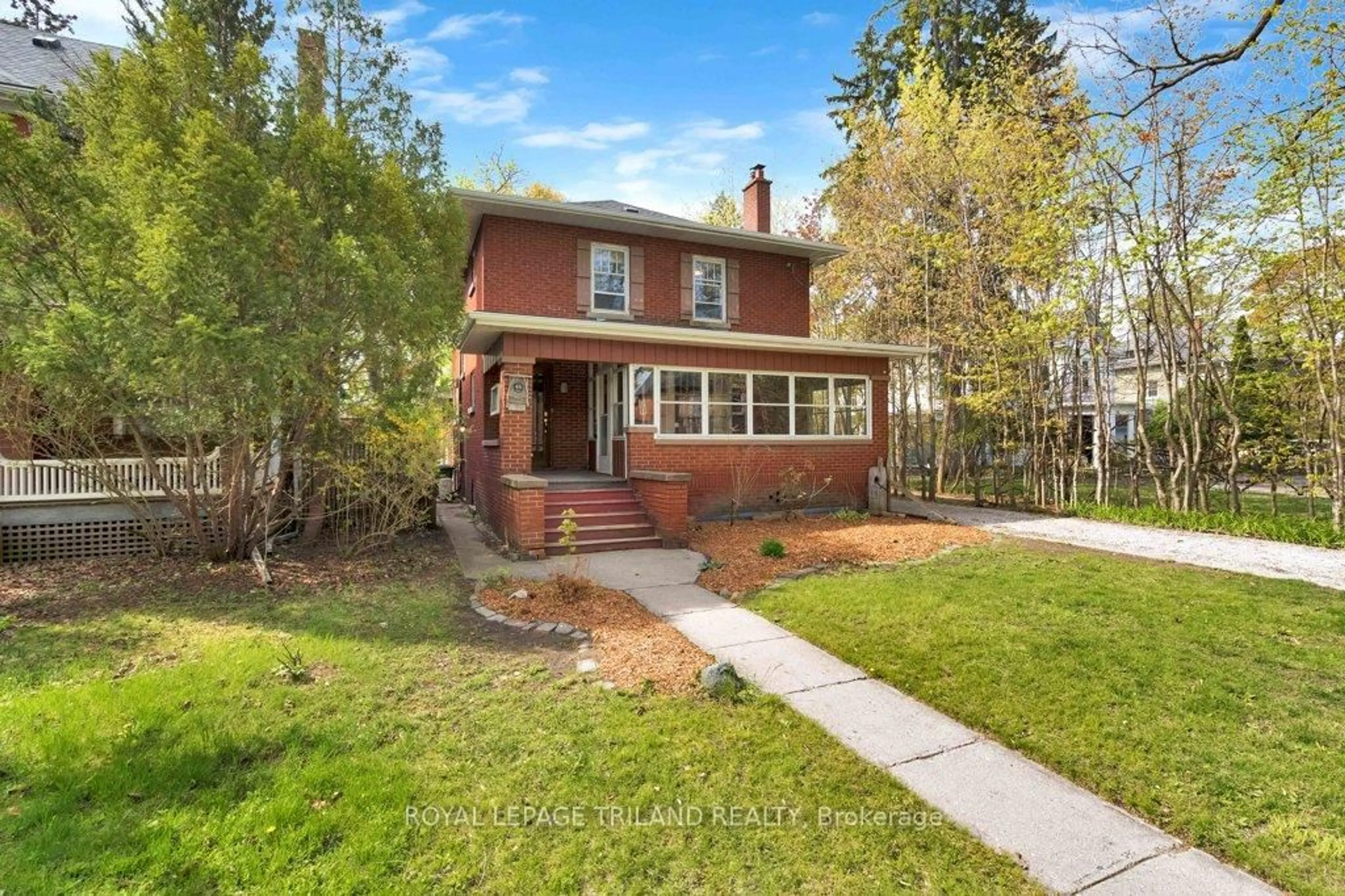 Home with brick exterior material, street for 46 Rosebery Pl, St. Thomas Ontario N5R 2H7