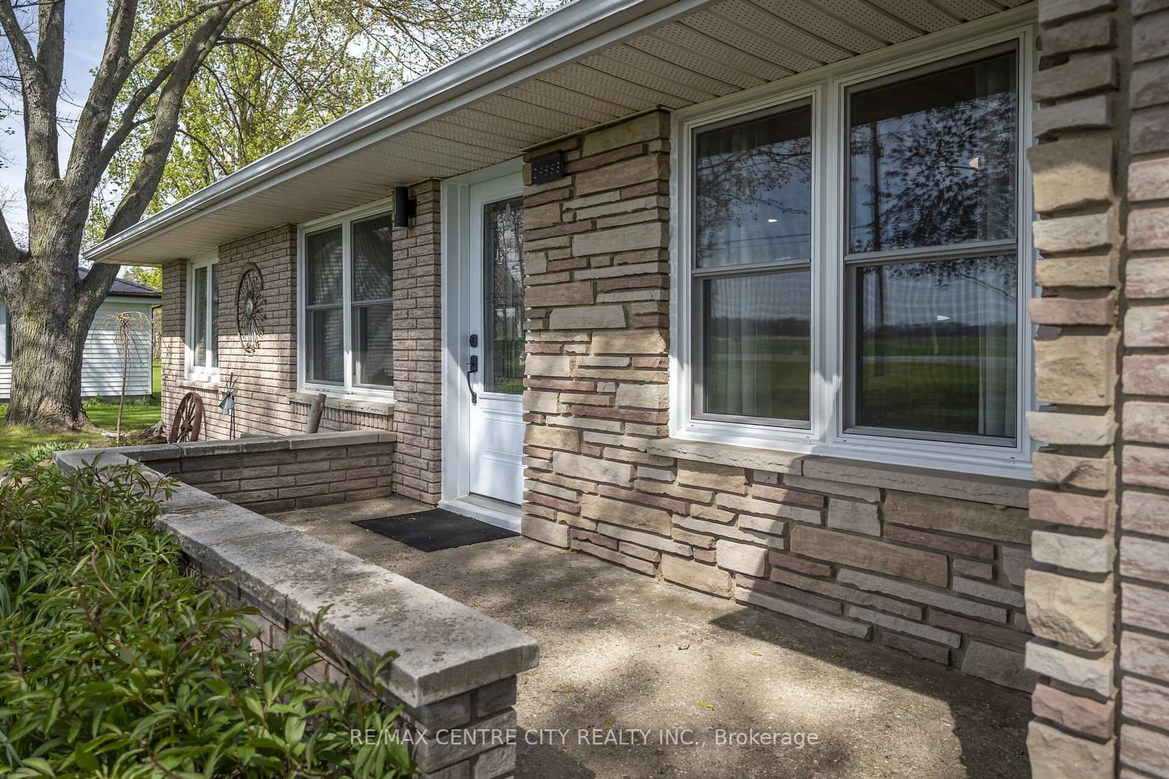 Home with brick exterior material, street for 29883 West Bothwell Rd, Chatham-Kent Ontario N0P 1C0