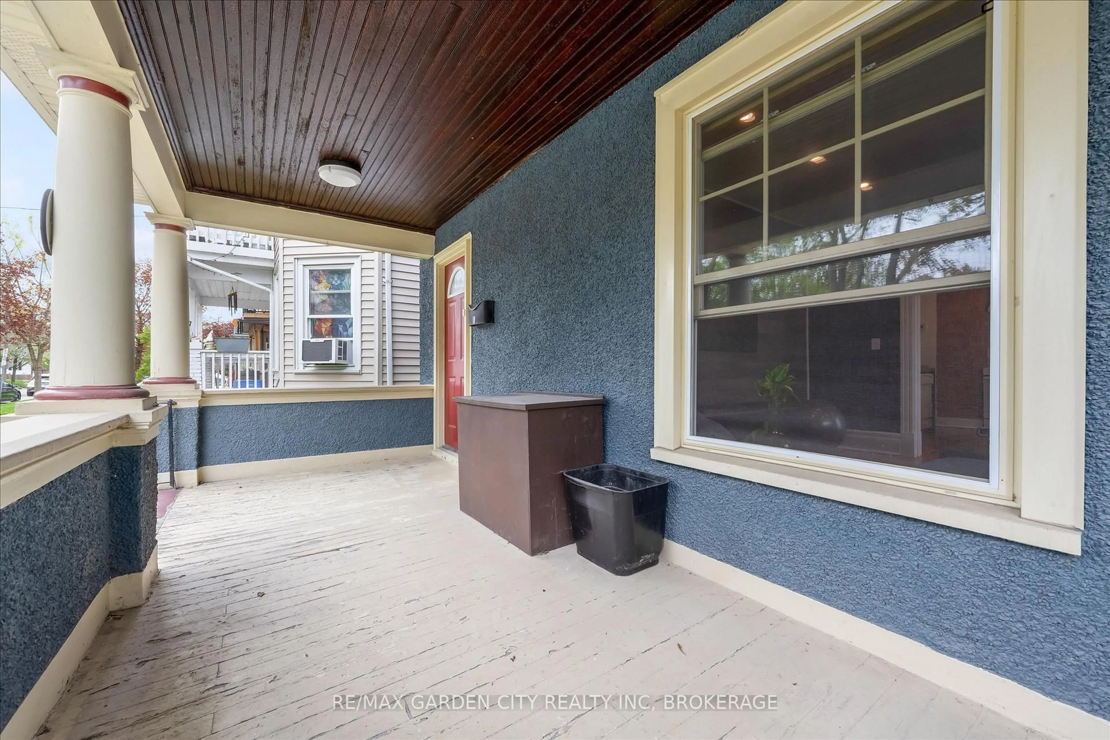 Unknown for 19 Thomas St, St. Catharines Ontario L2R 6L7