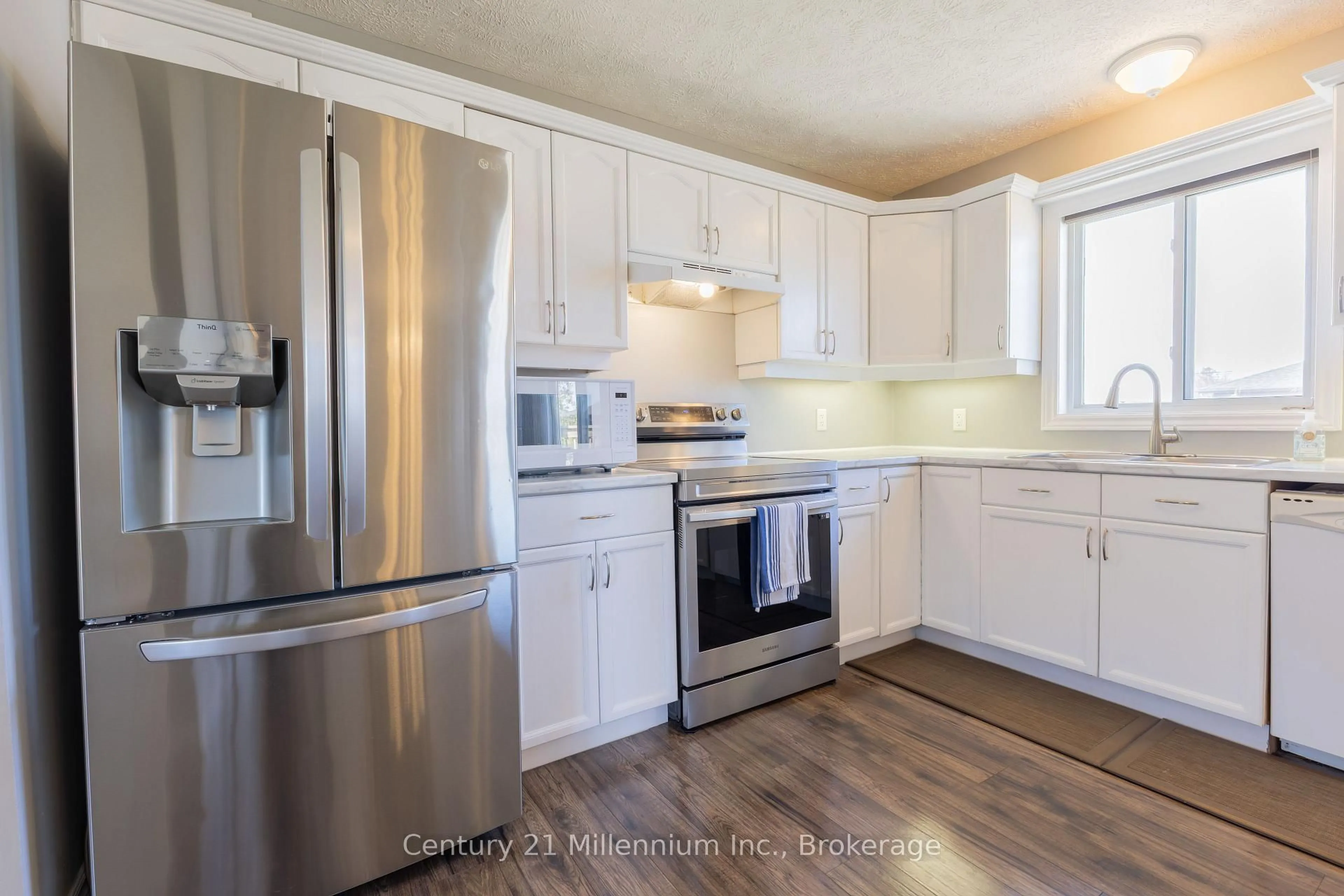 Open concept kitchen, unknown for 450 Peirson Ave, Saugeen Shores Ontario N0H 2C1