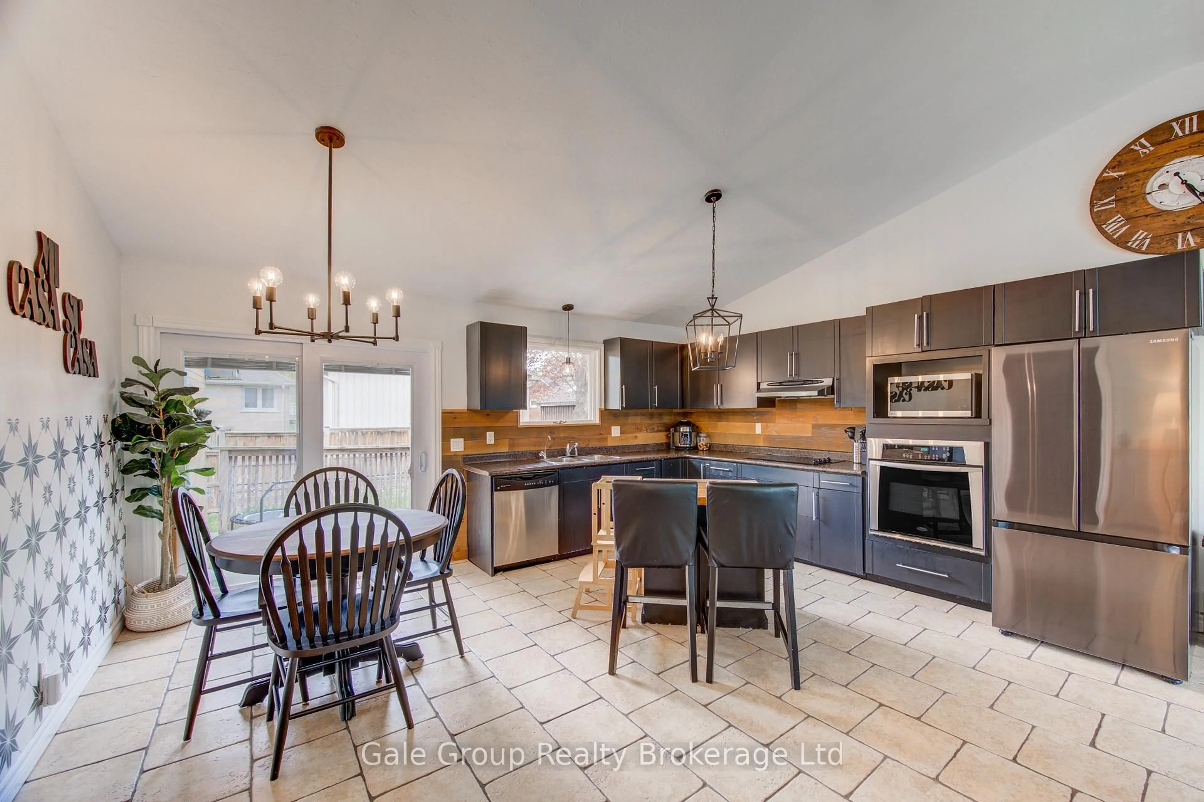 Open concept kitchen, ceramic/tile floor for 222 Caverly Rd, Aylmer Ontario N5H 2P7