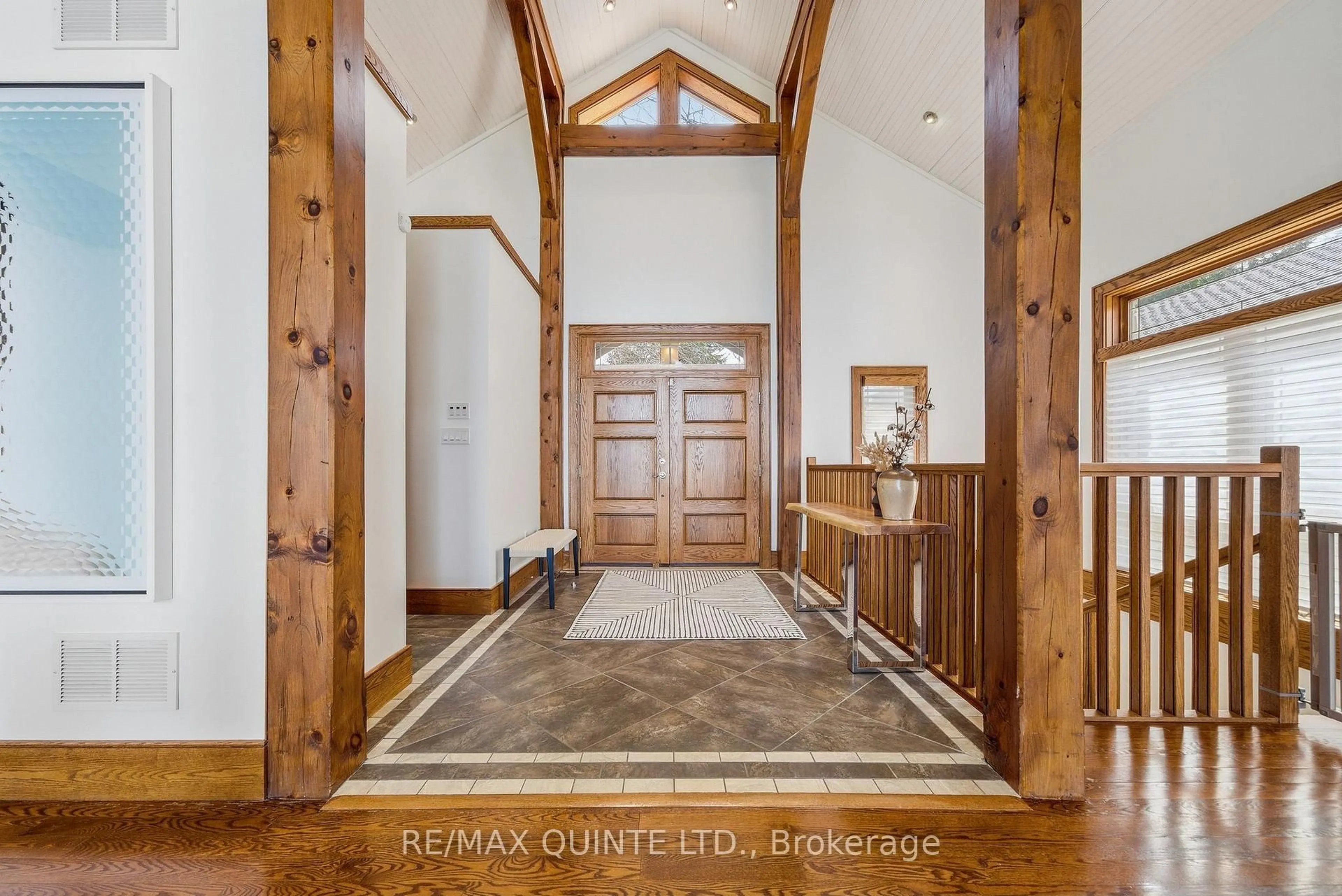 Indoor entryway for 18 Loop Lane, Prince Edward County Ontario K0K 2T0