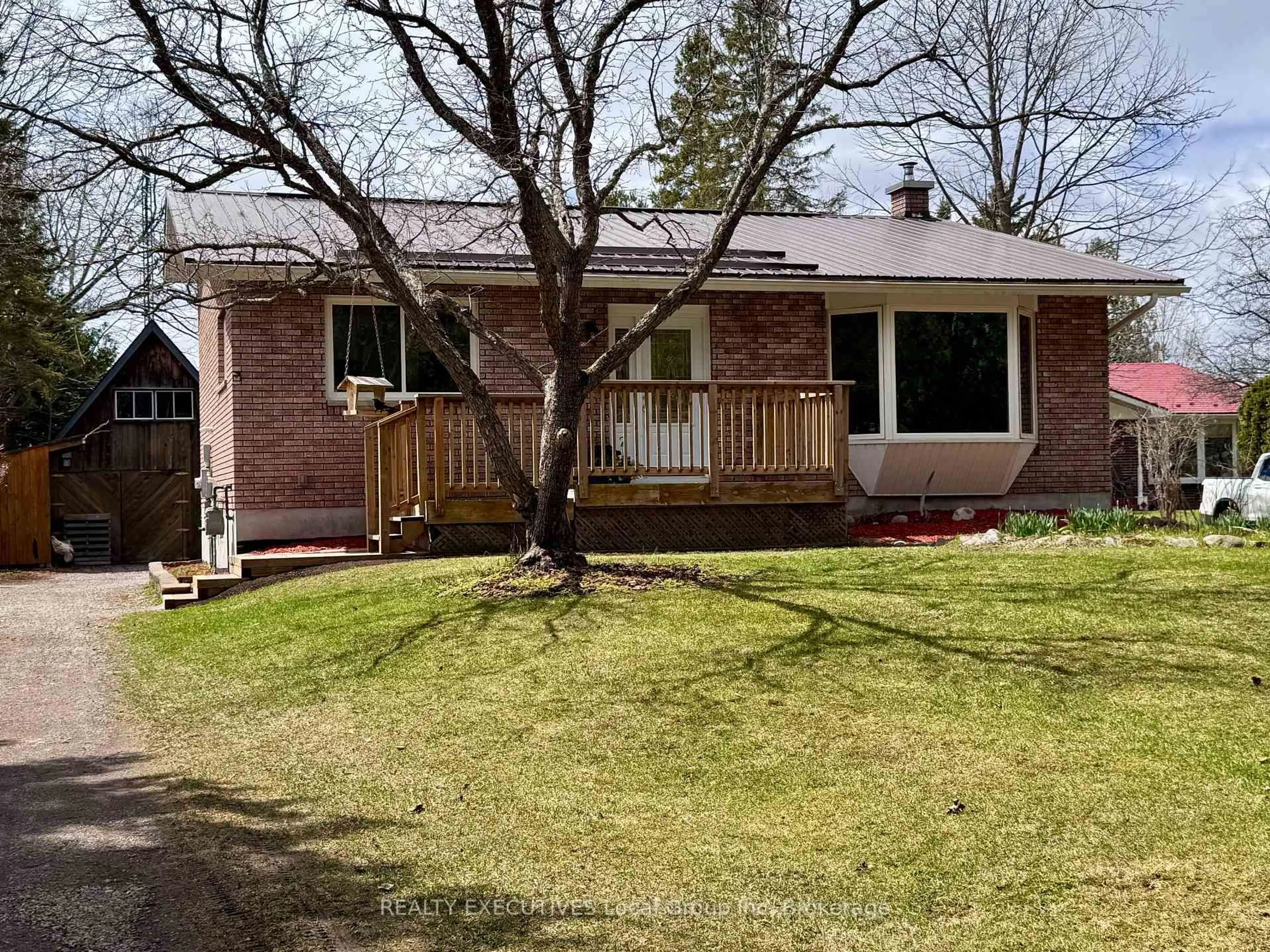 Home with brick exterior material, street for 1052 Evansville Dr, West Nipissing Ontario P2B 2K4