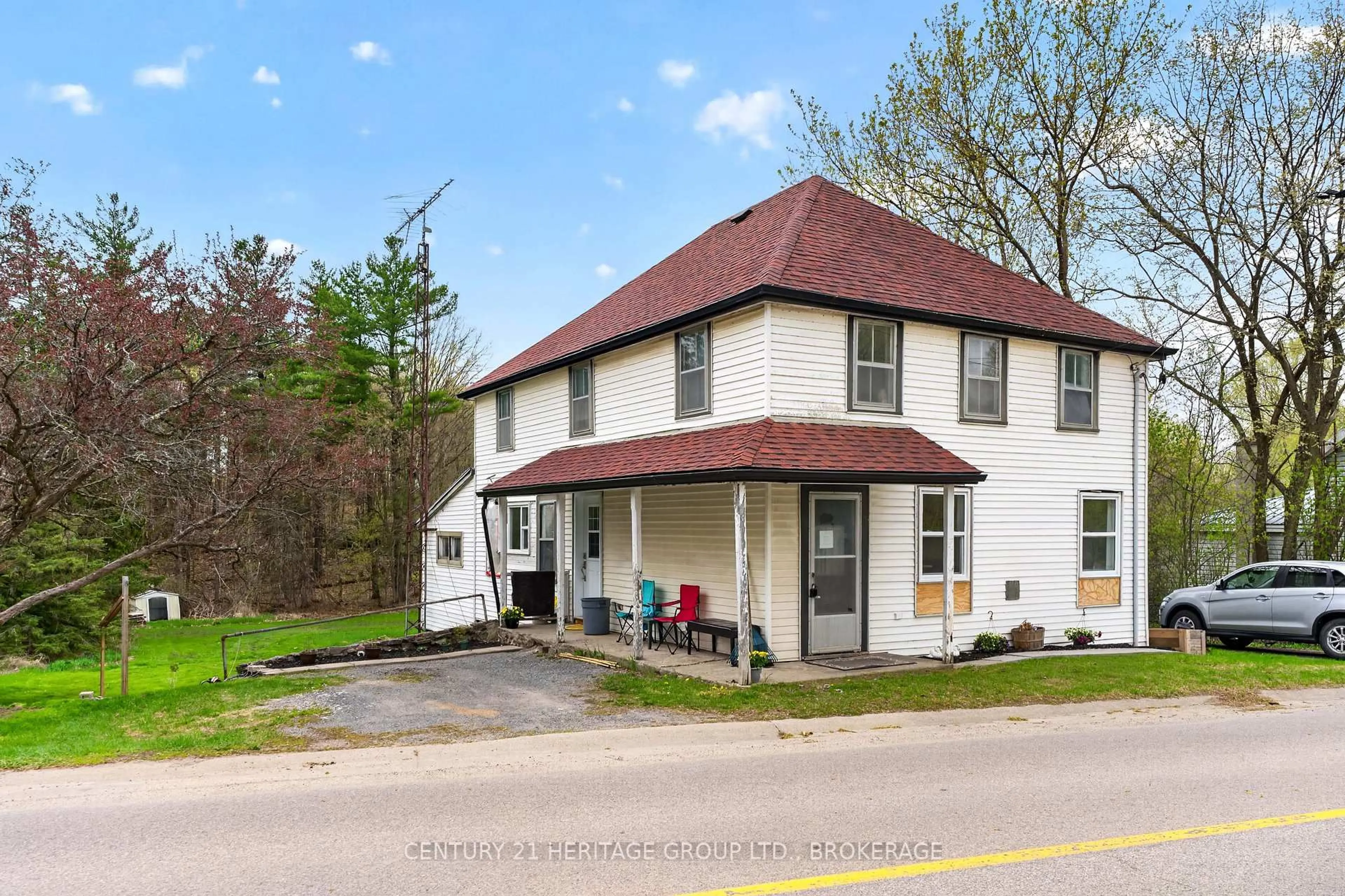 A pic from outside/outdoor area/front of a property/back of a property/a pic from drone, street for 5886 Wilmer Rd, Perth Road Ontario K0H 2L0