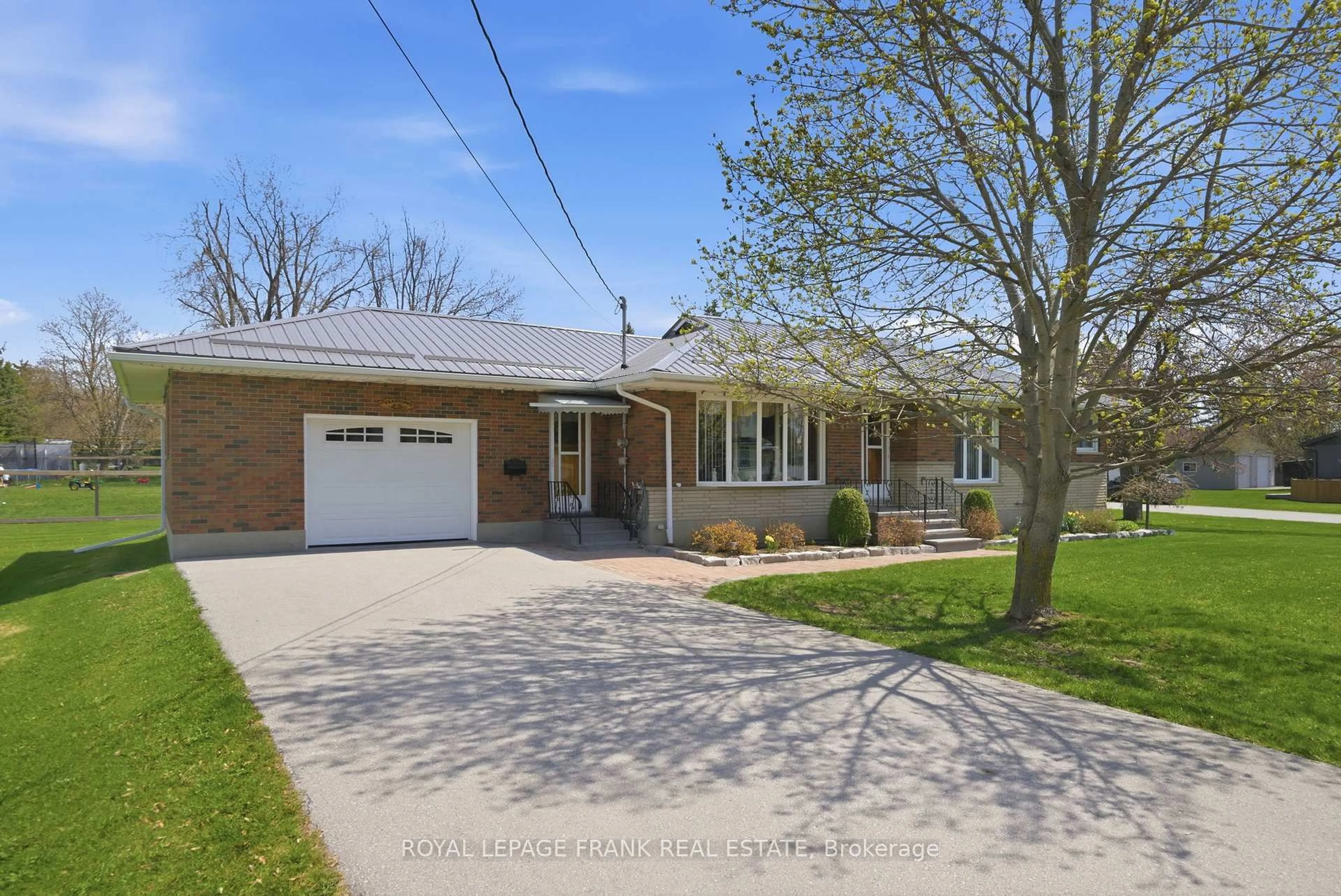 Home with brick exterior material, street for 958 Eldon Rd, Kawartha Lakes Ontario K0M 2M0