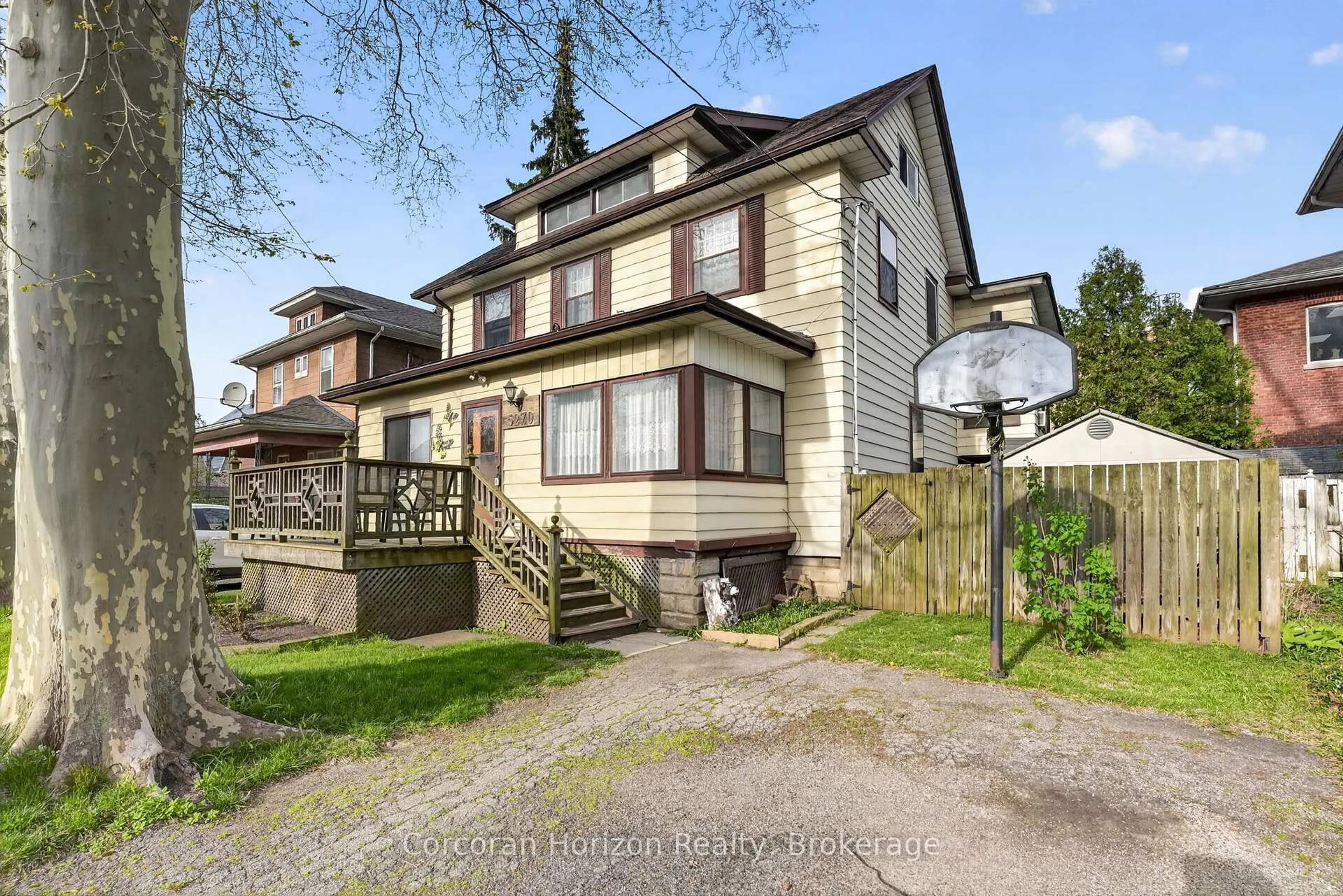 Unknown for 5270 Second Ave, Niagara Falls Ontario L2E 4K2