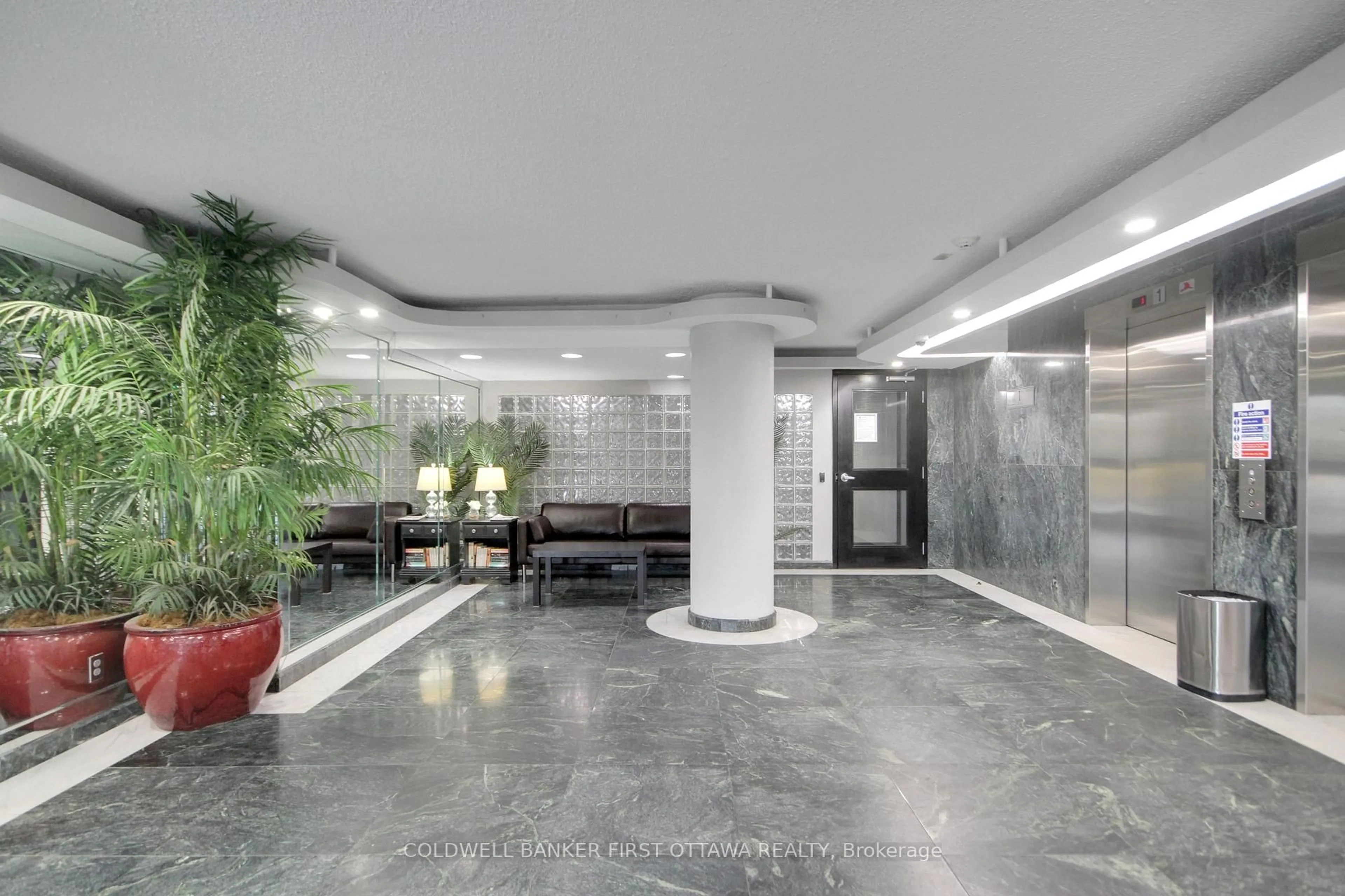 Lobby for 1440 Heron Rd #811, Ottawa Ontario K1V 0X2
