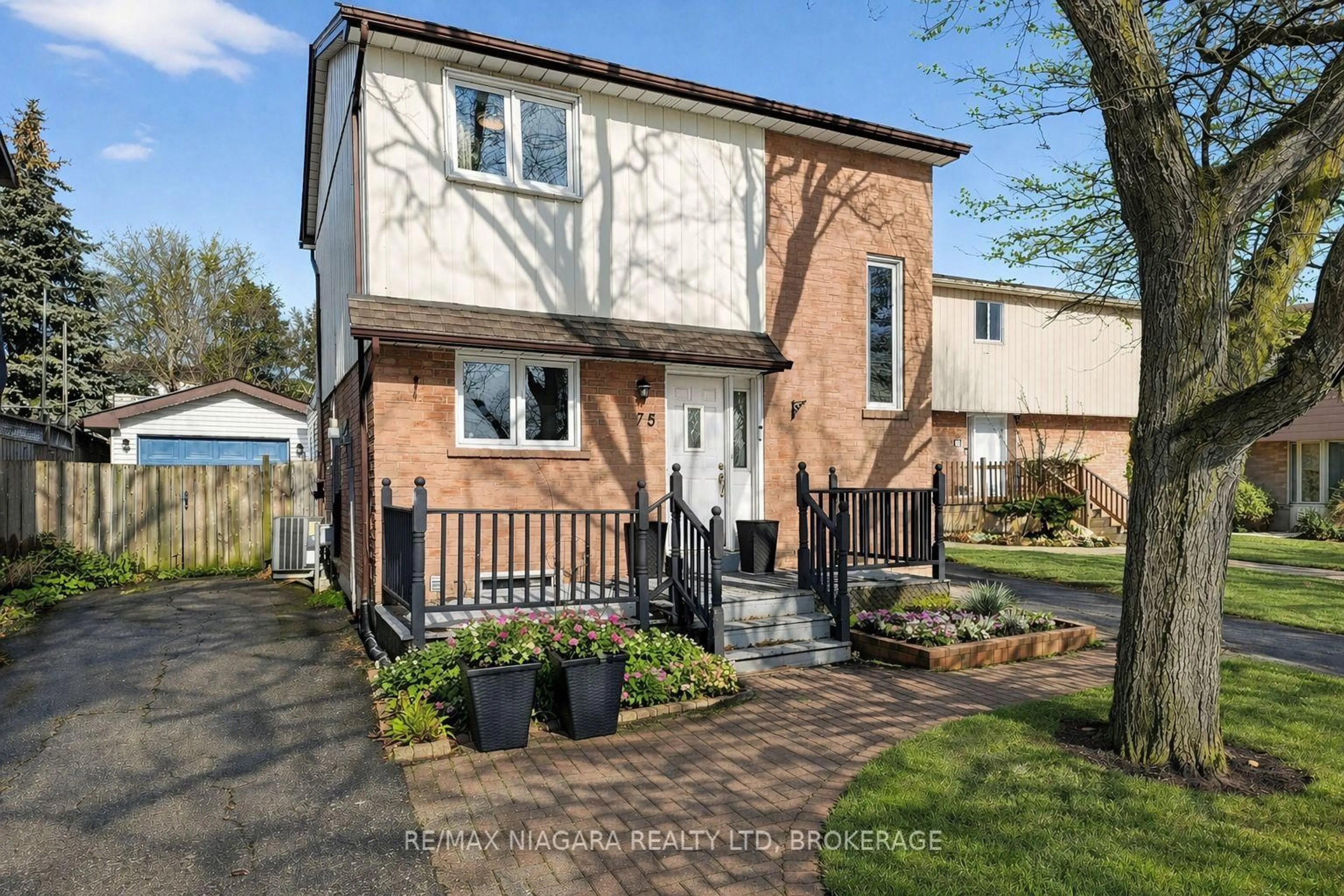 Home with brick exterior material, street for 75 Berrisfield Cres, Hamilton Ontario L8T 4X1